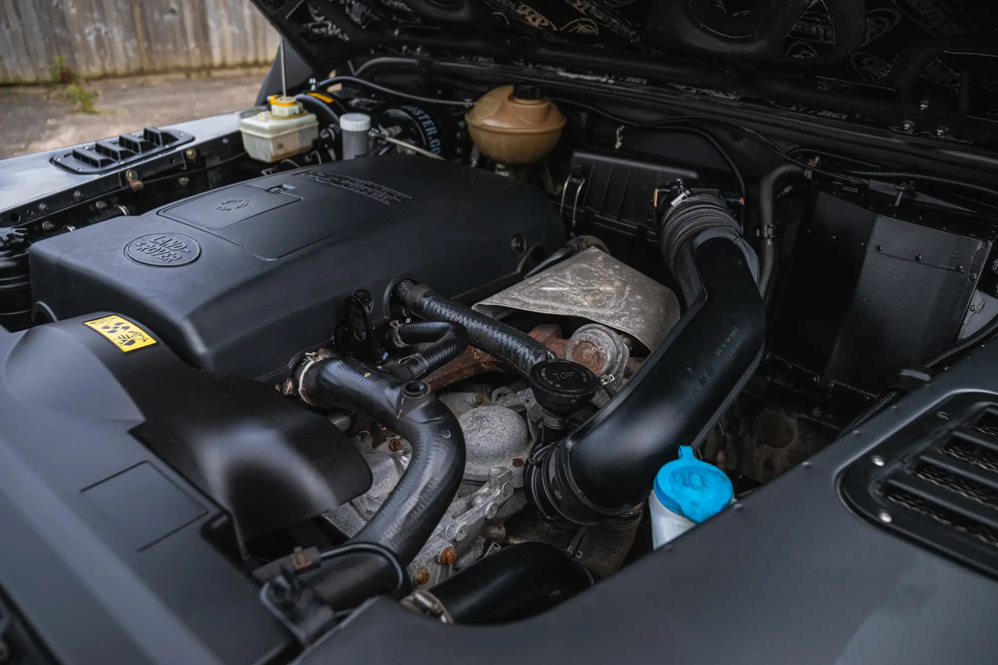 2002 Land Rover Defender 110 TD5 Double-Cab 2.5L-For Sale