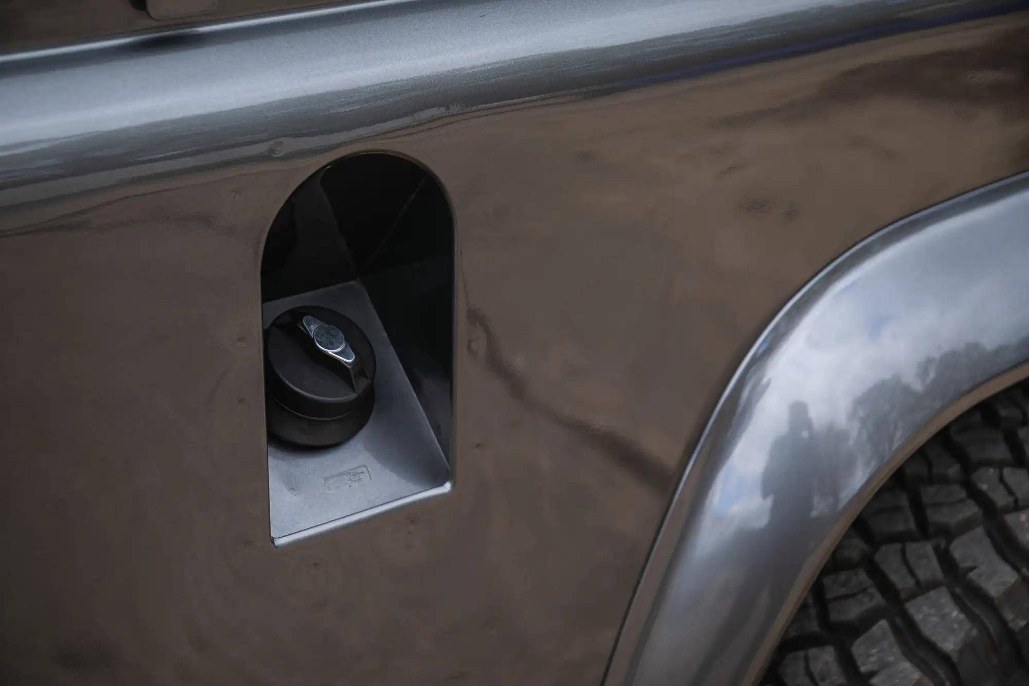 2002 Land Rover Defender 110 TD5 Double-Cab 2.5L-For Sale