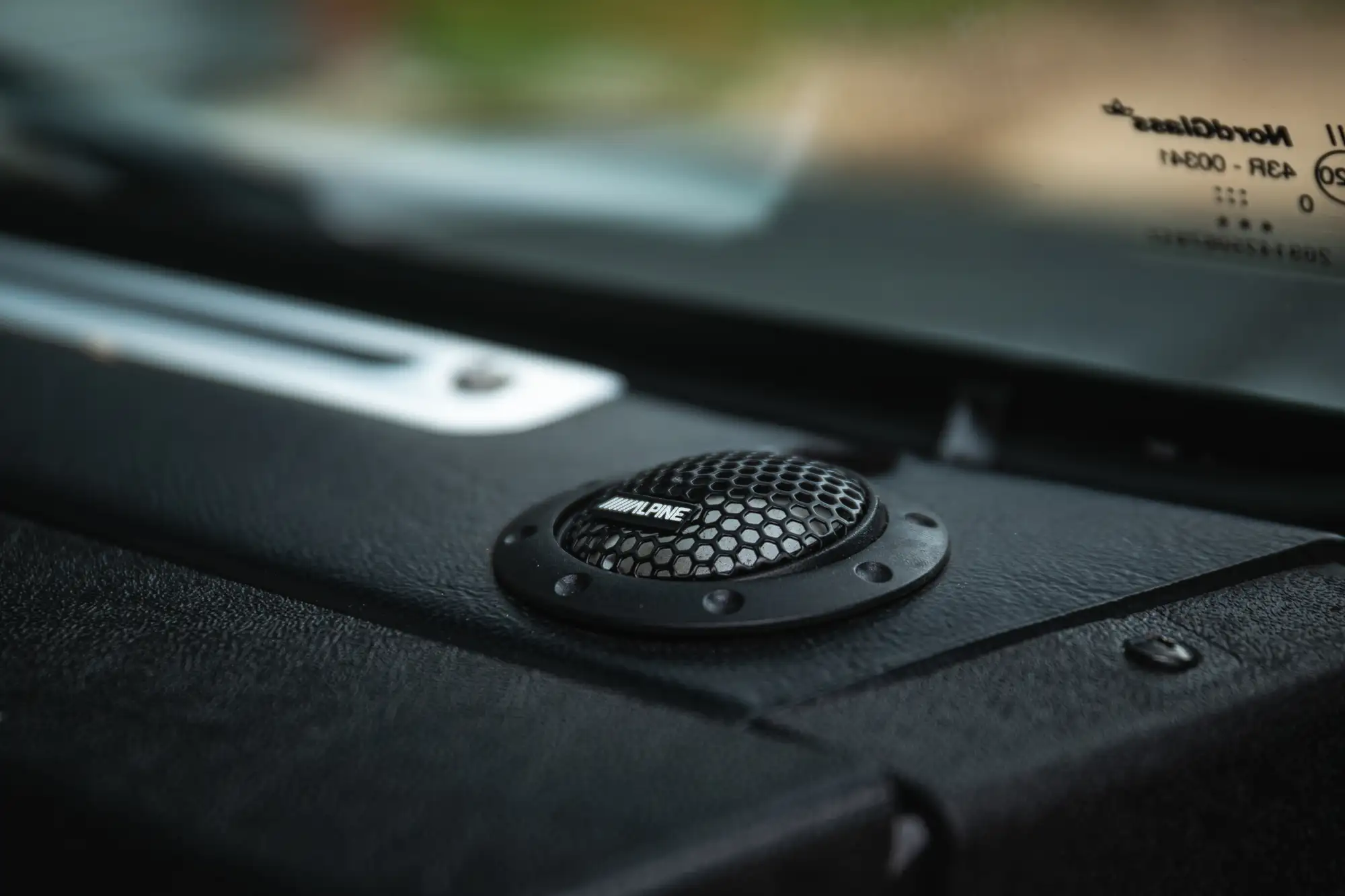 2002 Land Rover Defender 110 TD5 Double-Cab 2.5L-For Sale