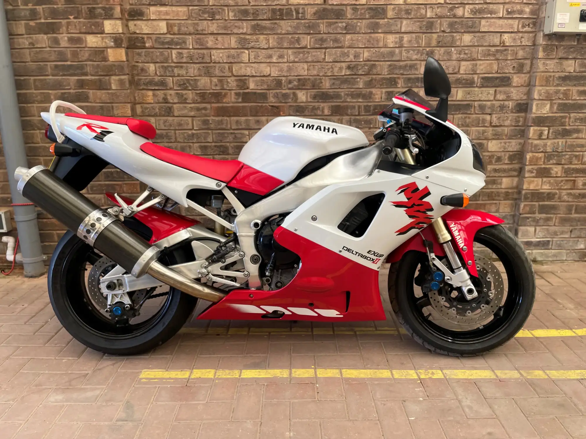 YZF-R1 99年 英語版 パーツカタログ】☆4XV7・8☆ヨーロッパ仕様