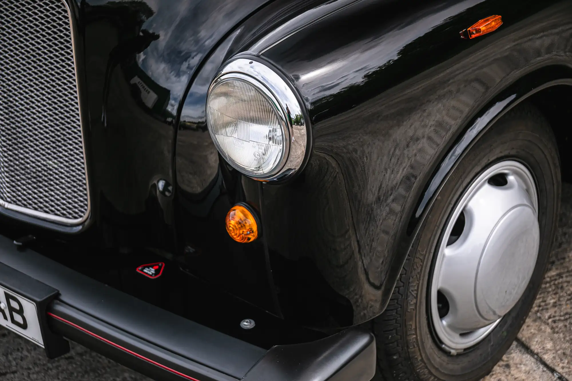 1997 Carbodies Fairway Driver Taxi - 13 Miles From New-Sold