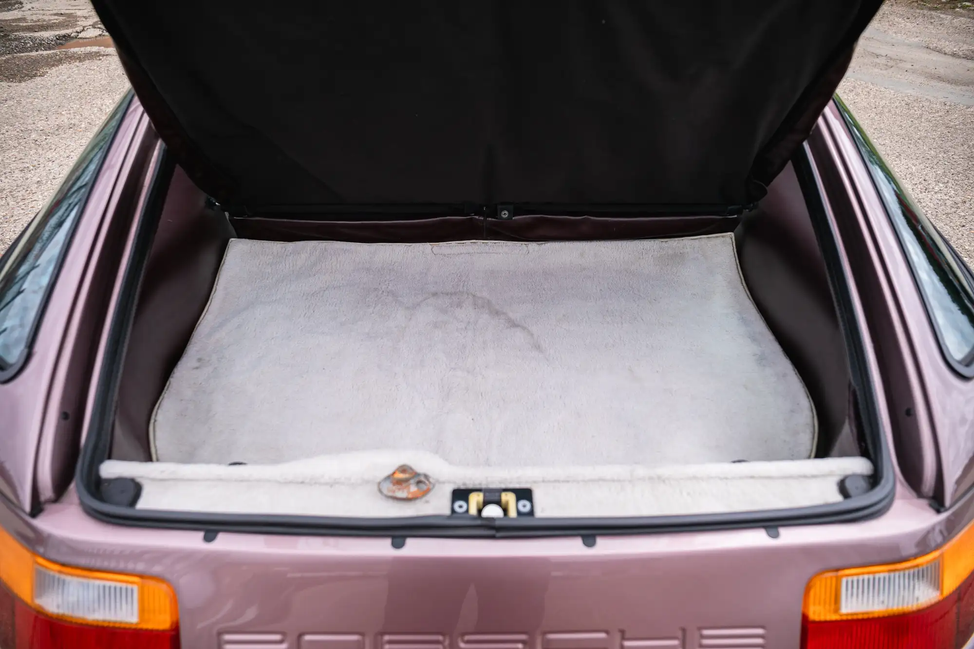 1987 Porsche 928 S4-Sold