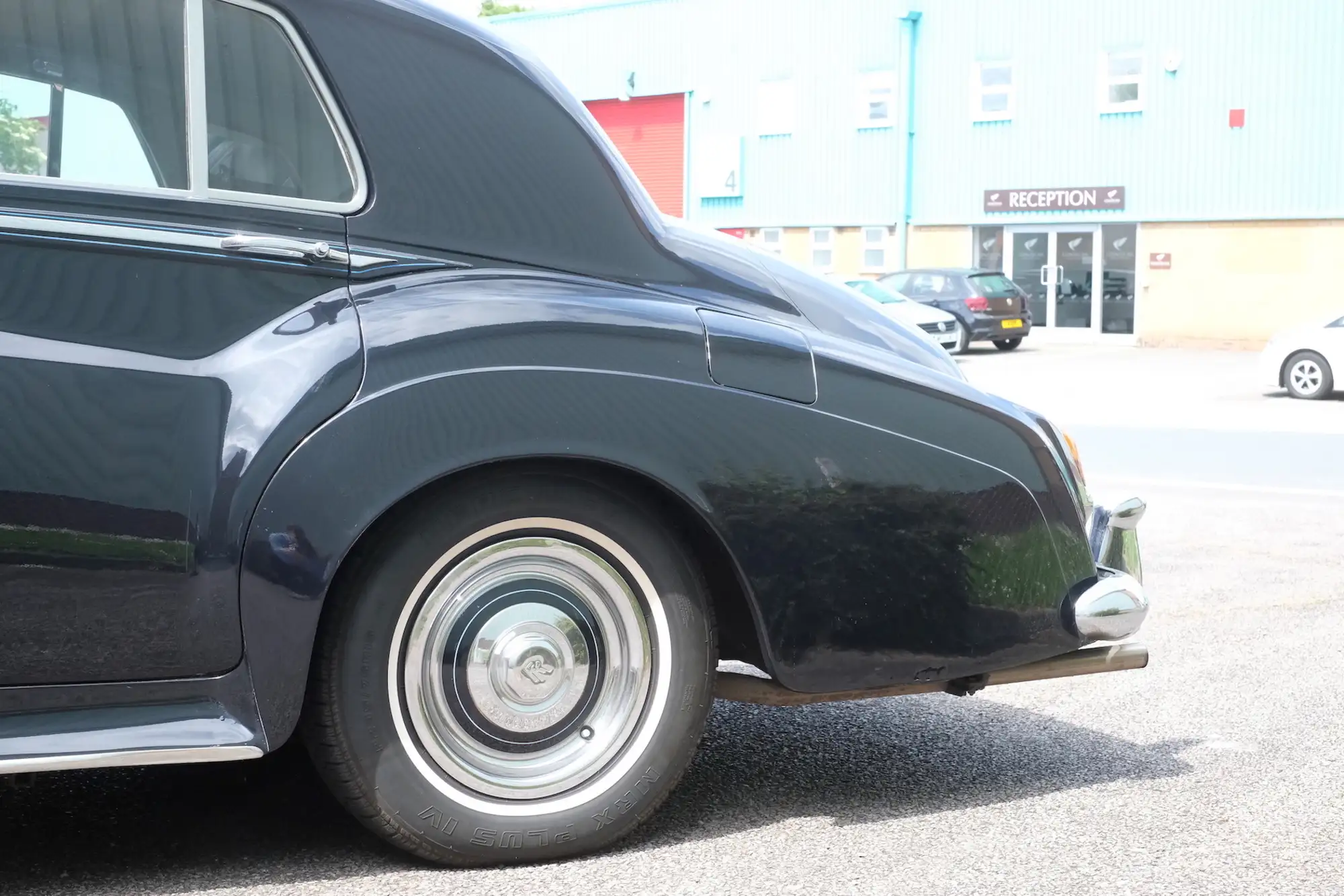 1961 Rolls-Royce Silver Cloud II-Sold