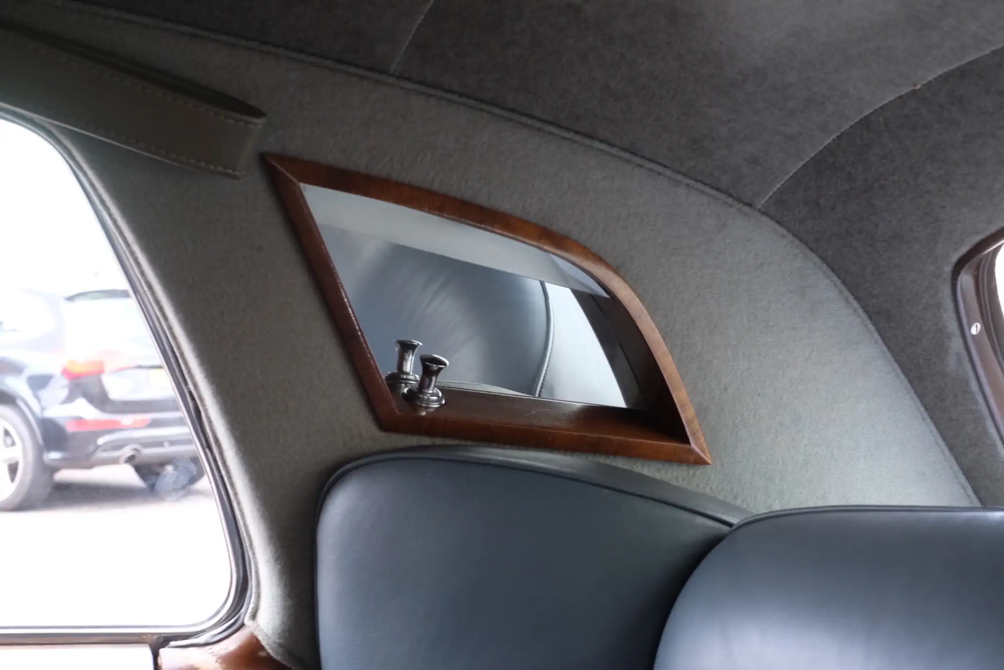 1961 Rolls-Royce Silver Cloud II-Sold