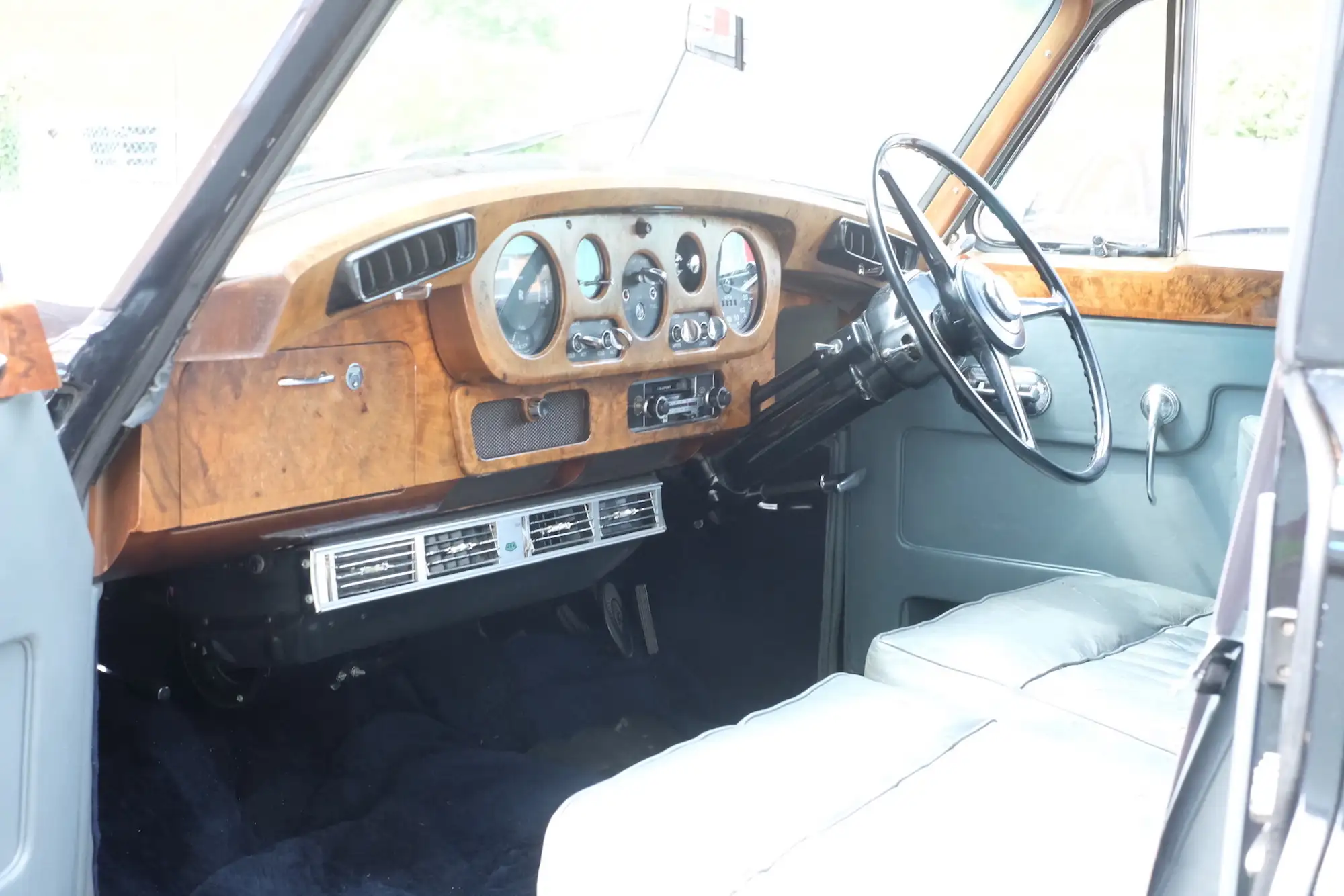 1961 Rolls-Royce Silver Cloud II-Sold