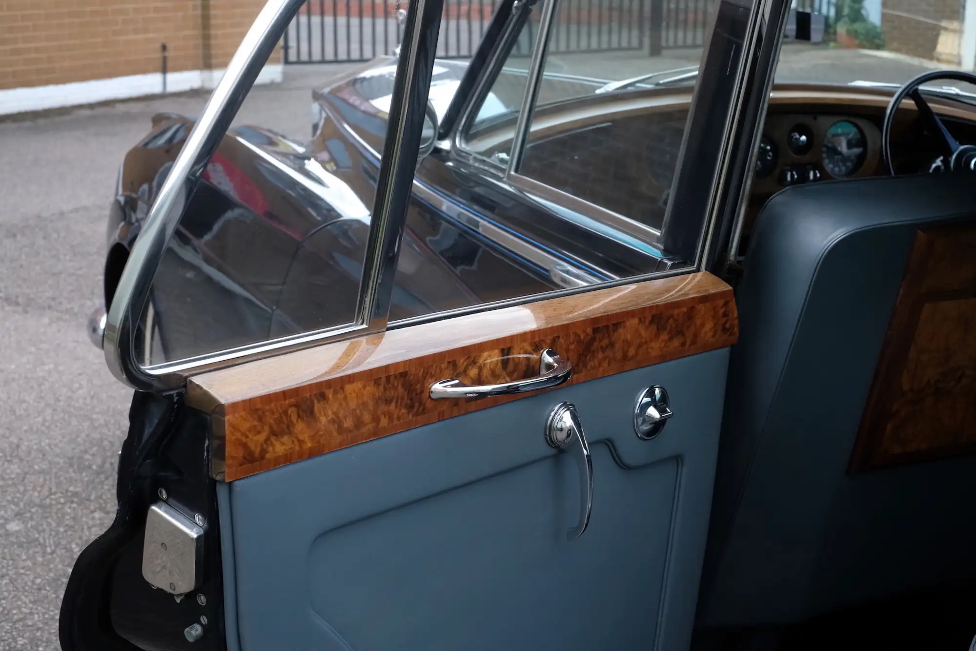 1961 Rolls-Royce Silver Cloud II-Sold