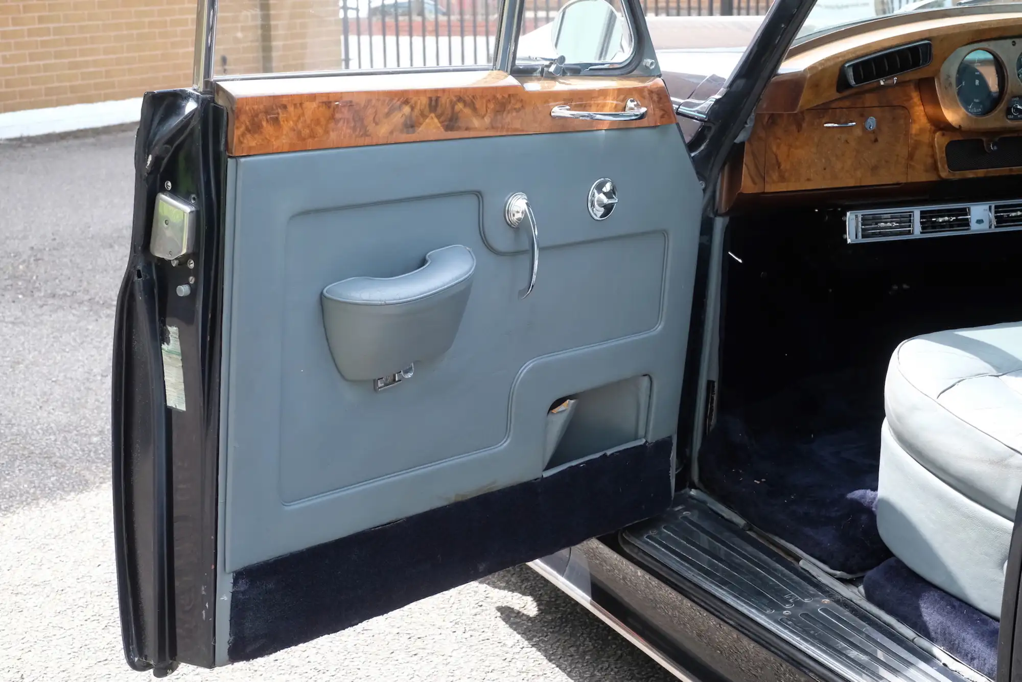 1961 Rolls-Royce Silver Cloud II-Sold