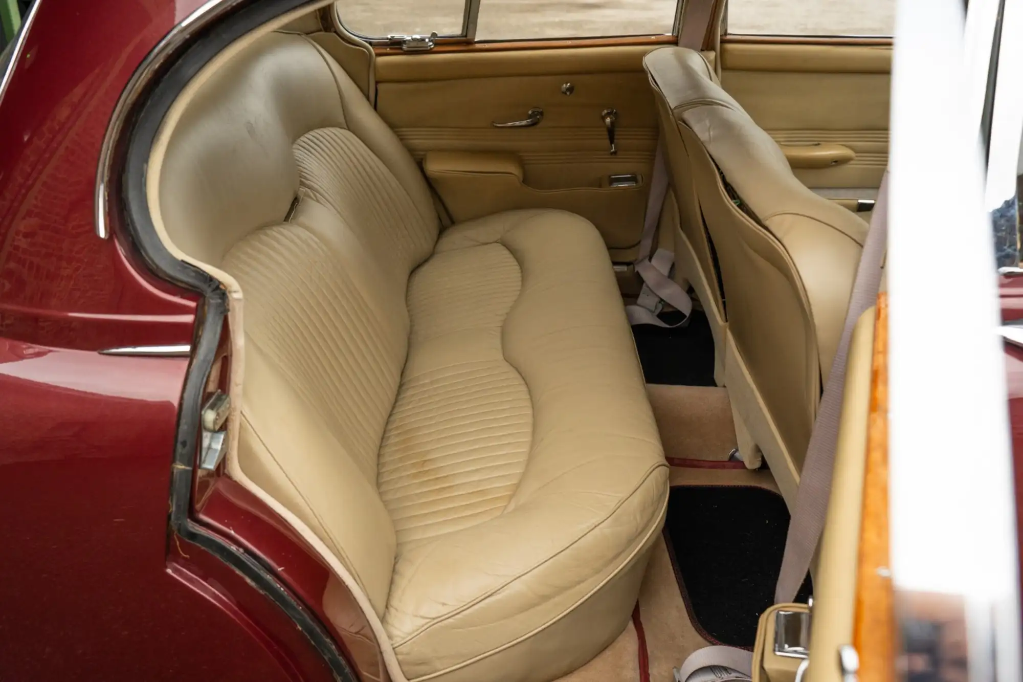 1967 Jaguar 420 4.2-Sold