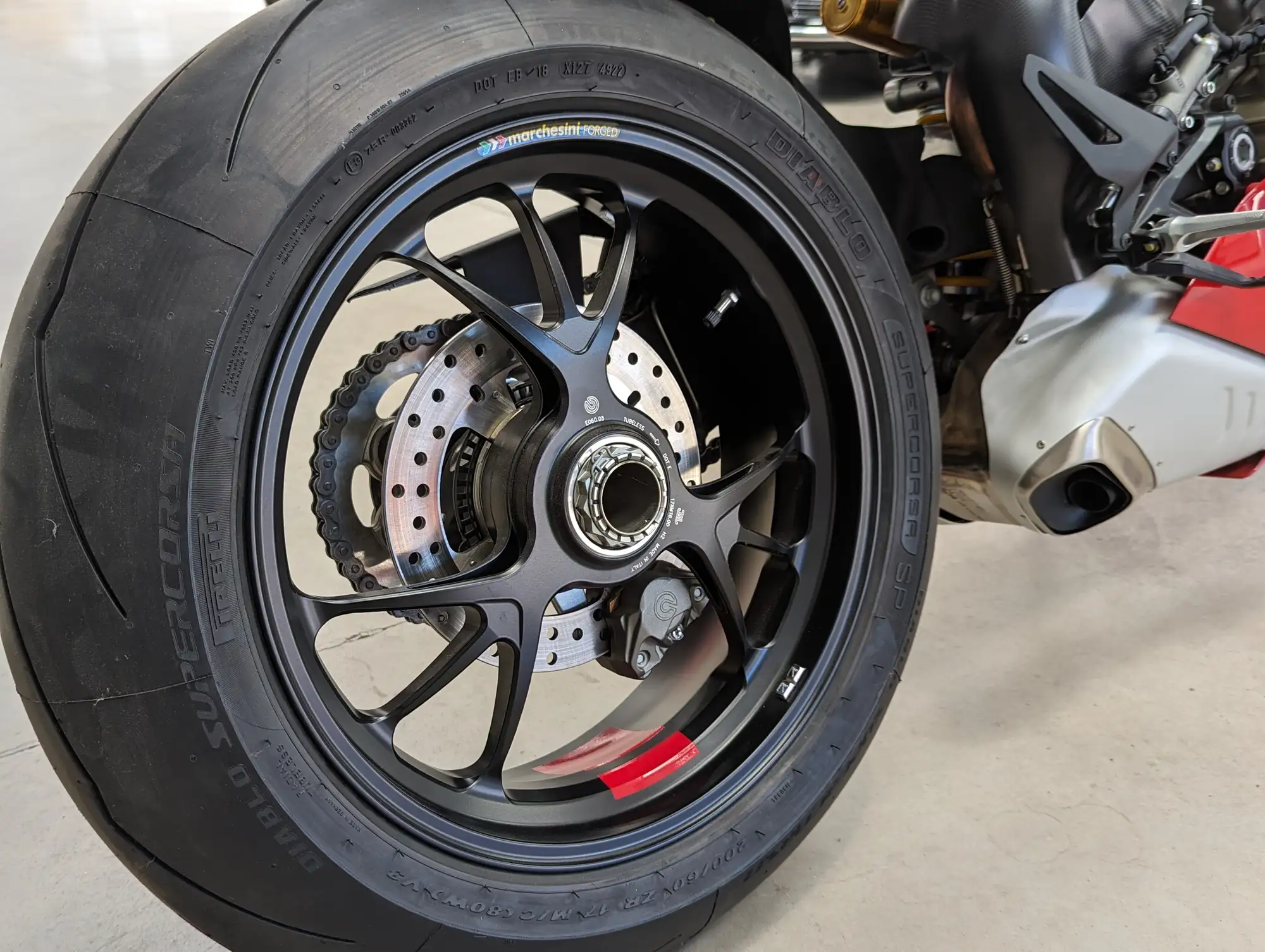 2023 Ducati Panigale V4R 998cc-For Sale