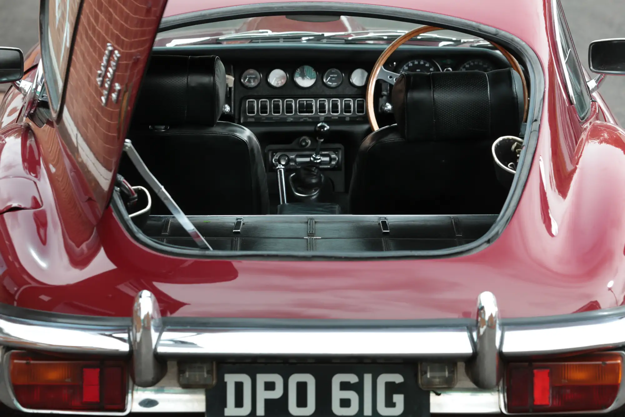 1969 Jaguar E-Type Series 2 Coupé-Sold