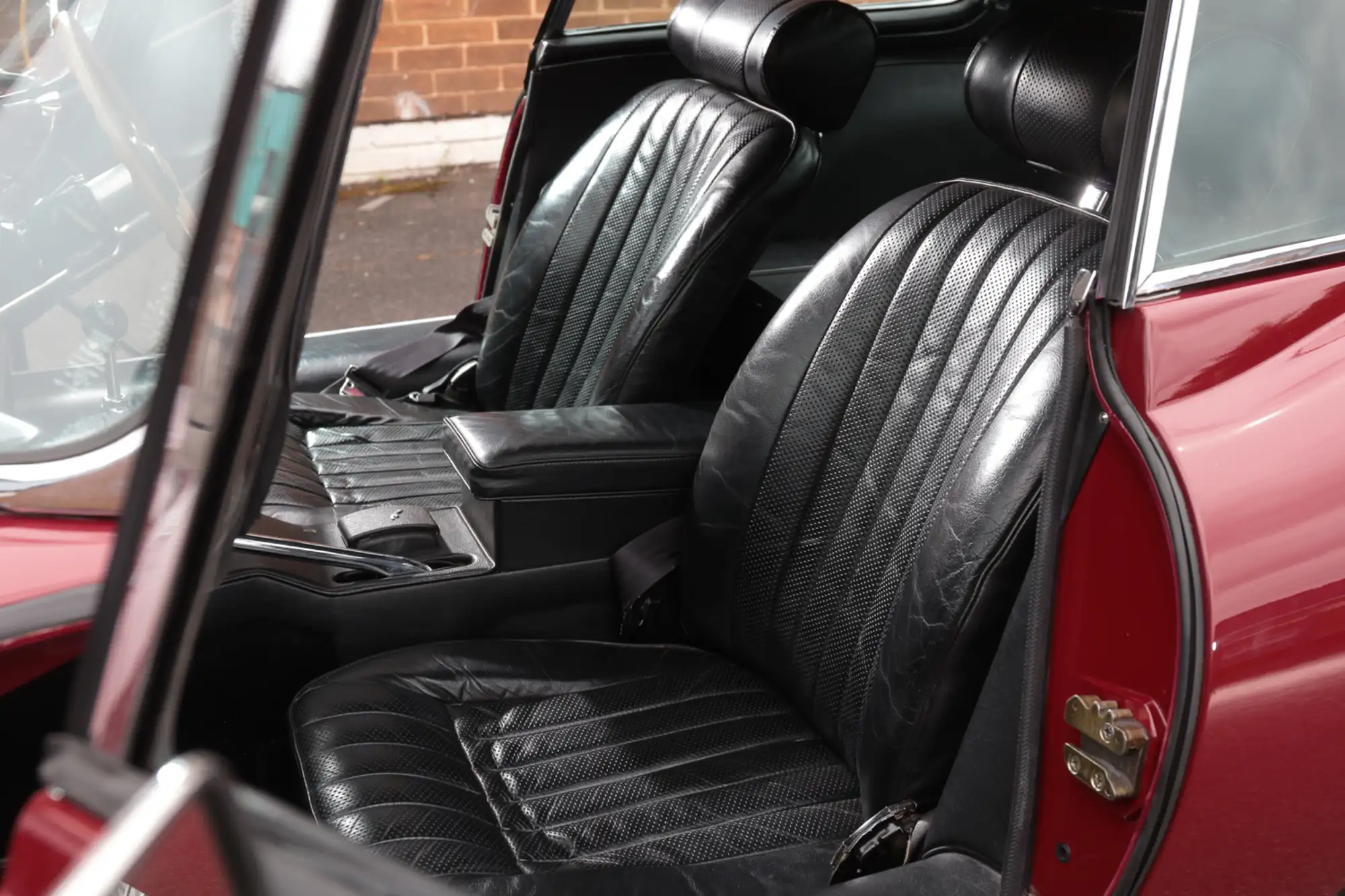 1969 Jaguar E-Type Series 2 Coupé-Sold
