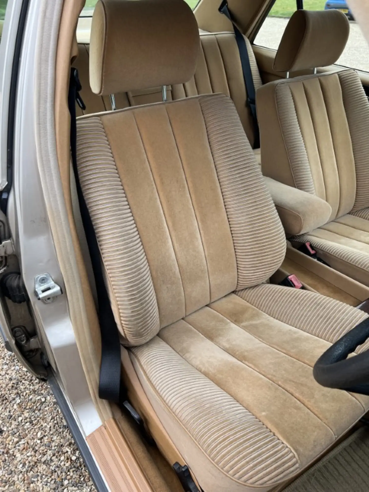 1986 Mercedes-Benz 300E Saloon (W124)-Sold