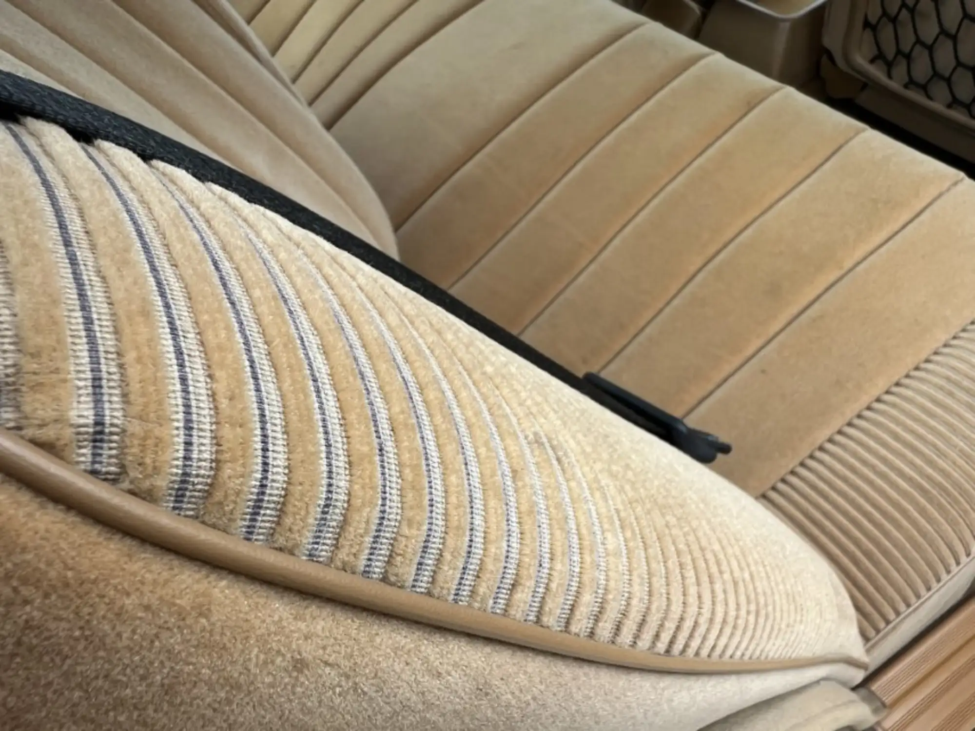 1986 Mercedes-Benz 300E Saloon (W124)-Sold