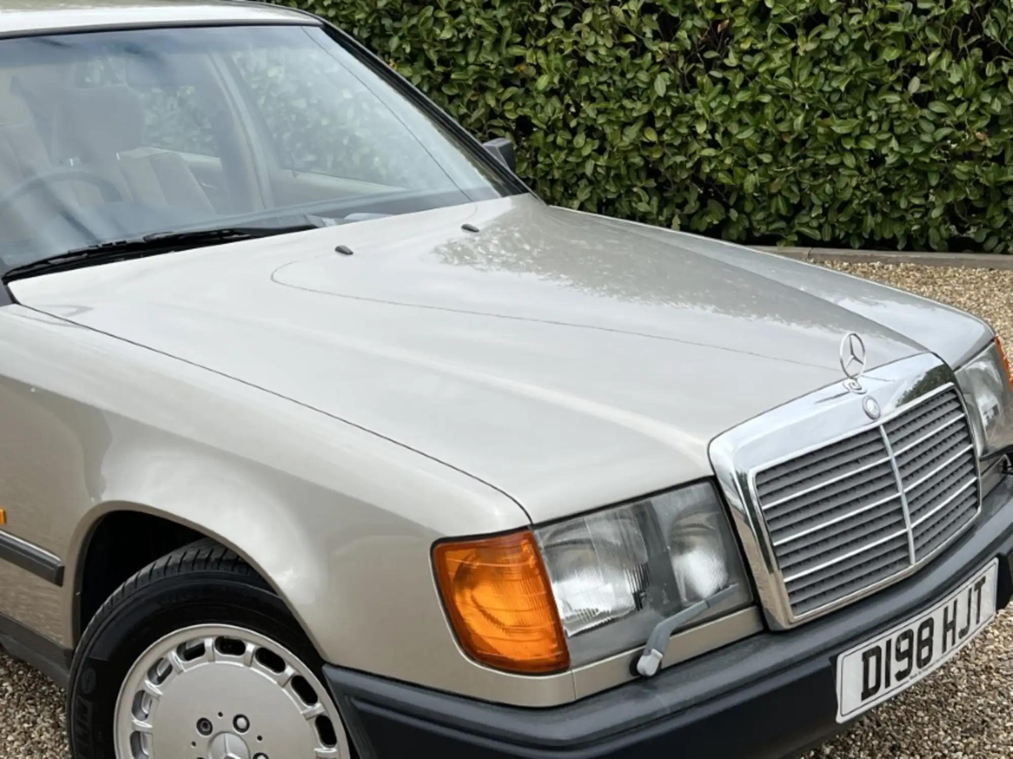 1986 Mercedes-Benz 300E Saloon (W124)-Sold