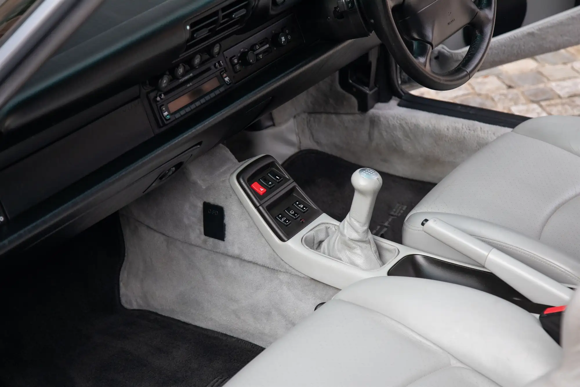 1996 Porsche 993 Carrera 4-Sold