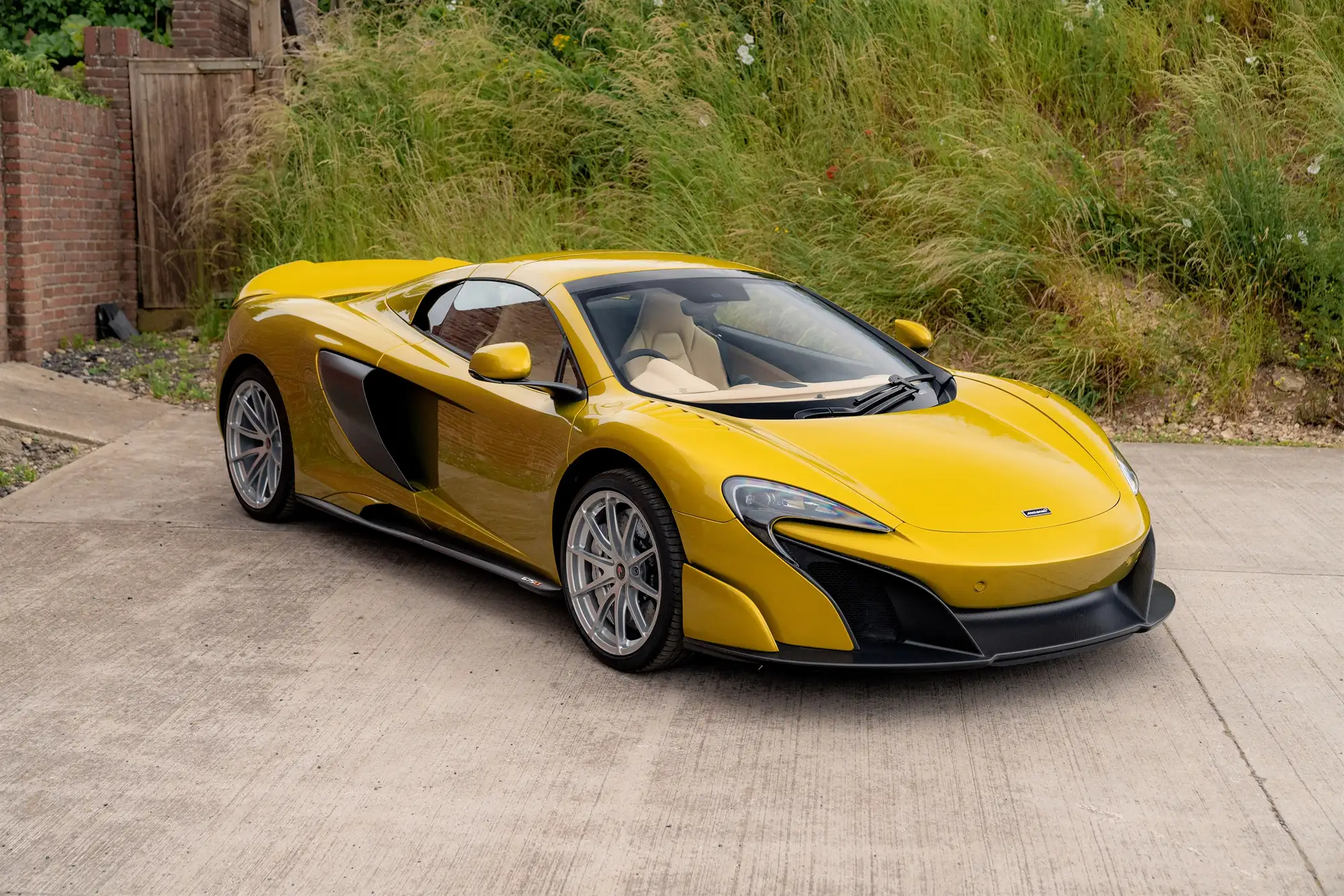 2017 McLaren 675LT Spider SSG