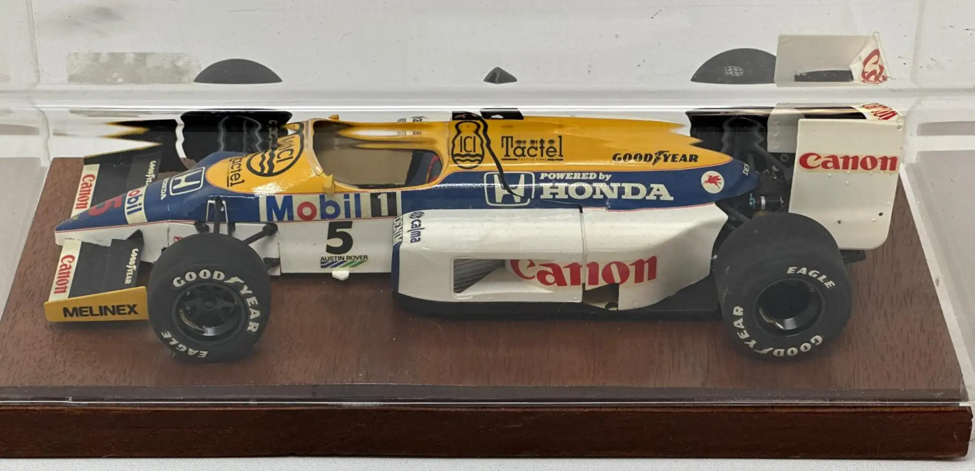 Hand-Made Model of Nigel Mansell's 1986 British GP-Winning W-For Sale