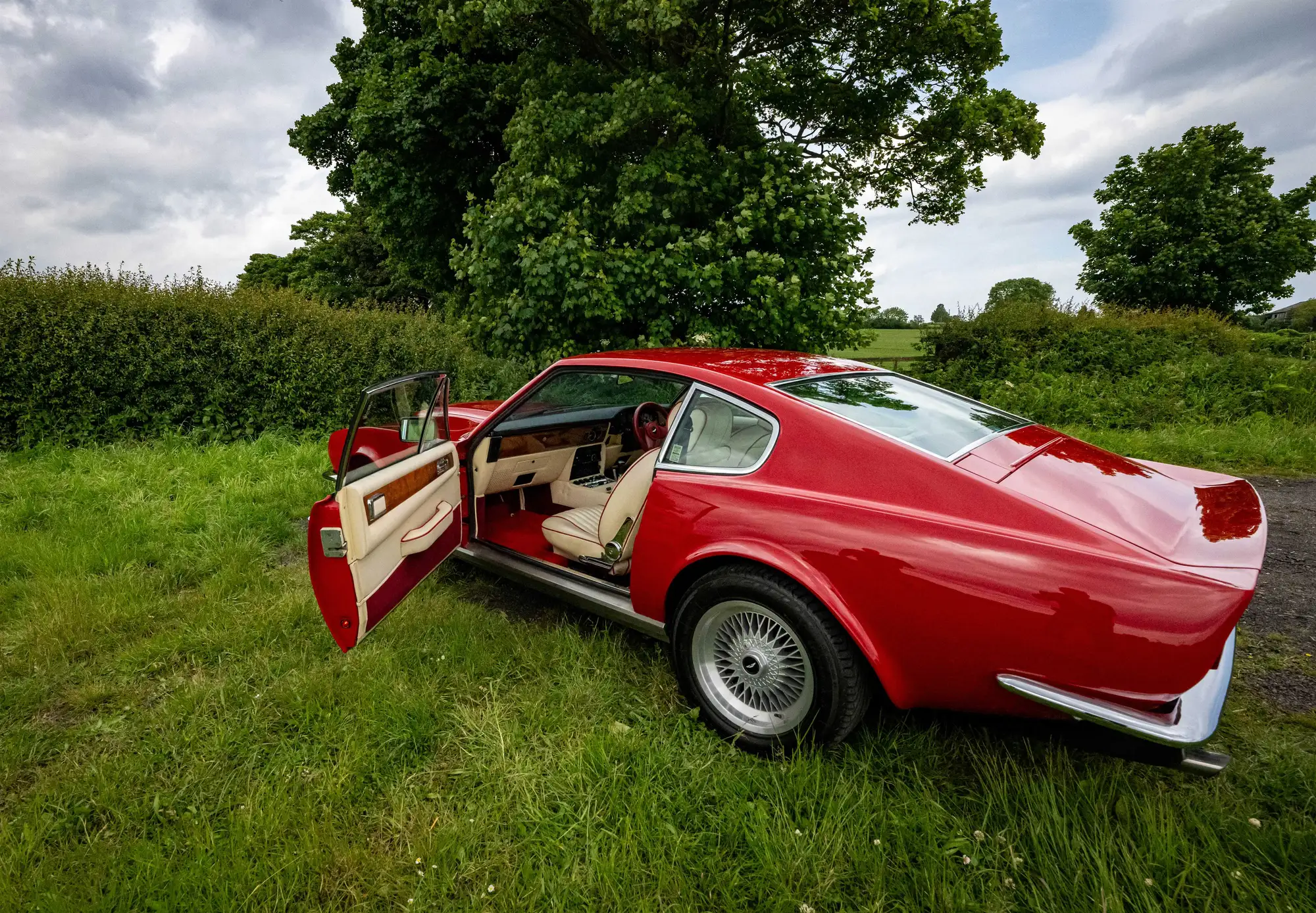 1988 Aston Martin V8 Vantage X-Pack Manual (V580)-For Sale
