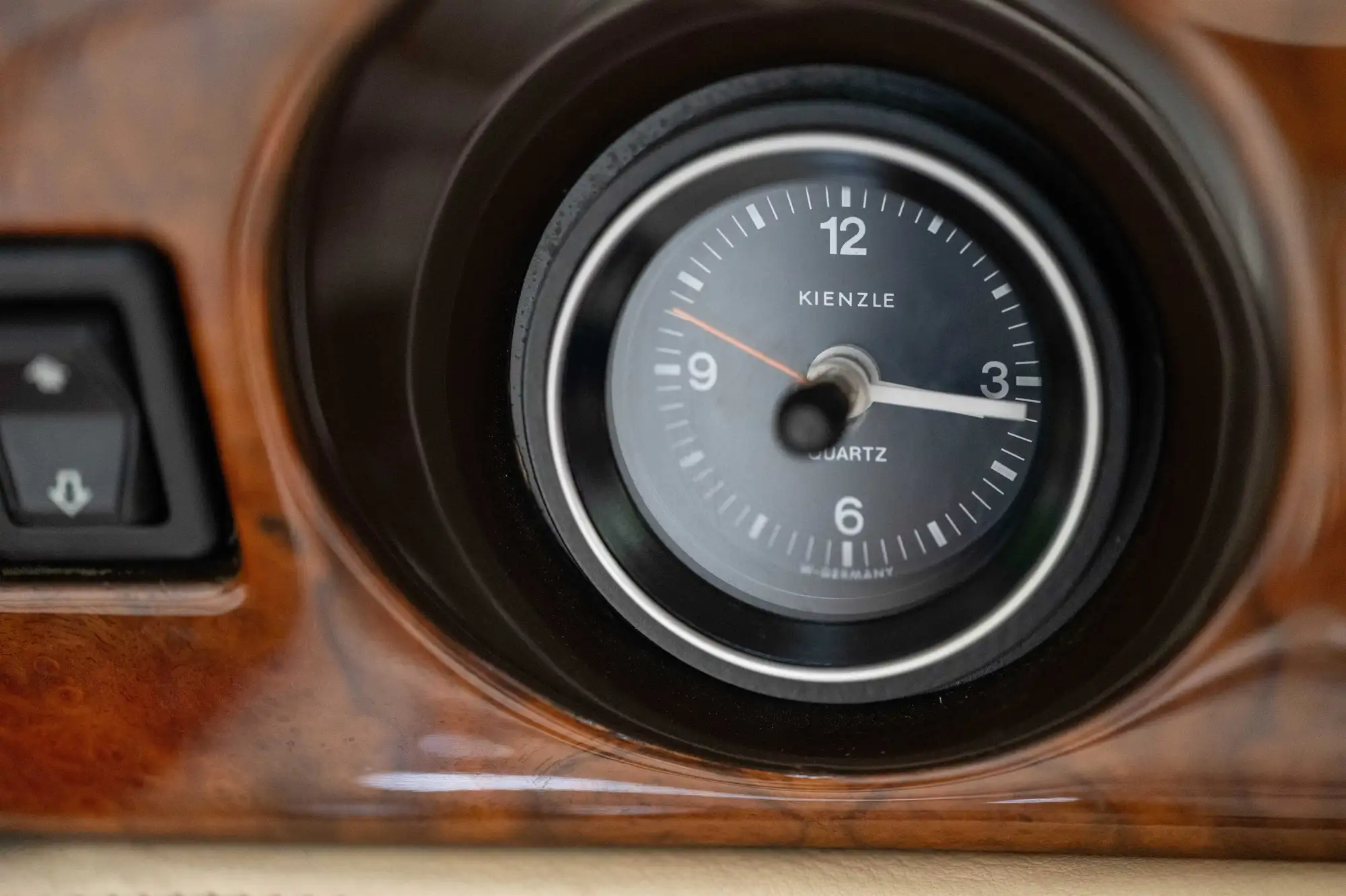 1988 Aston Martin V8 Vantage X-Pack Manual (V580)-For Sale