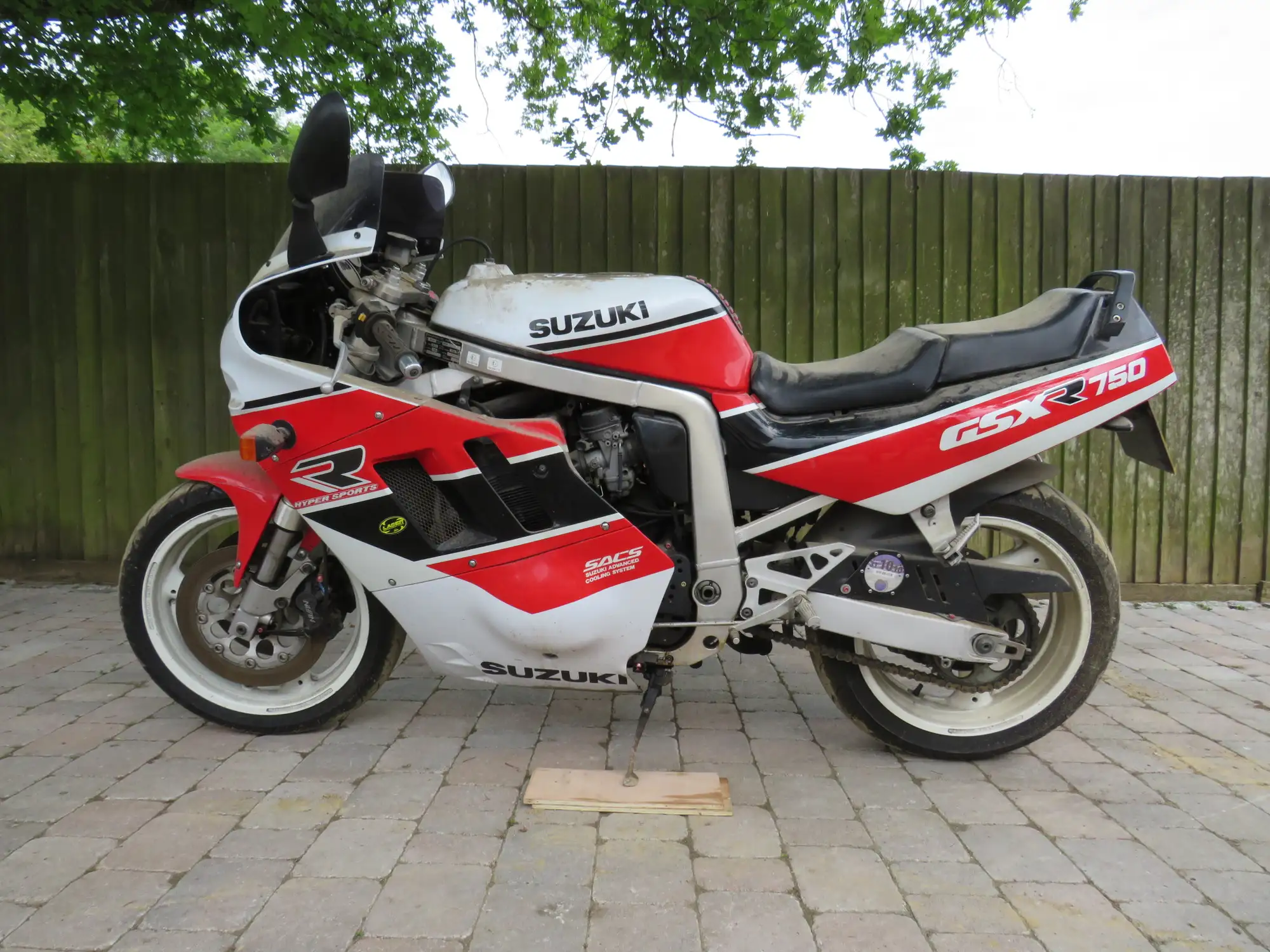 1990 Suzuki GSXR750L 748cc-Sold