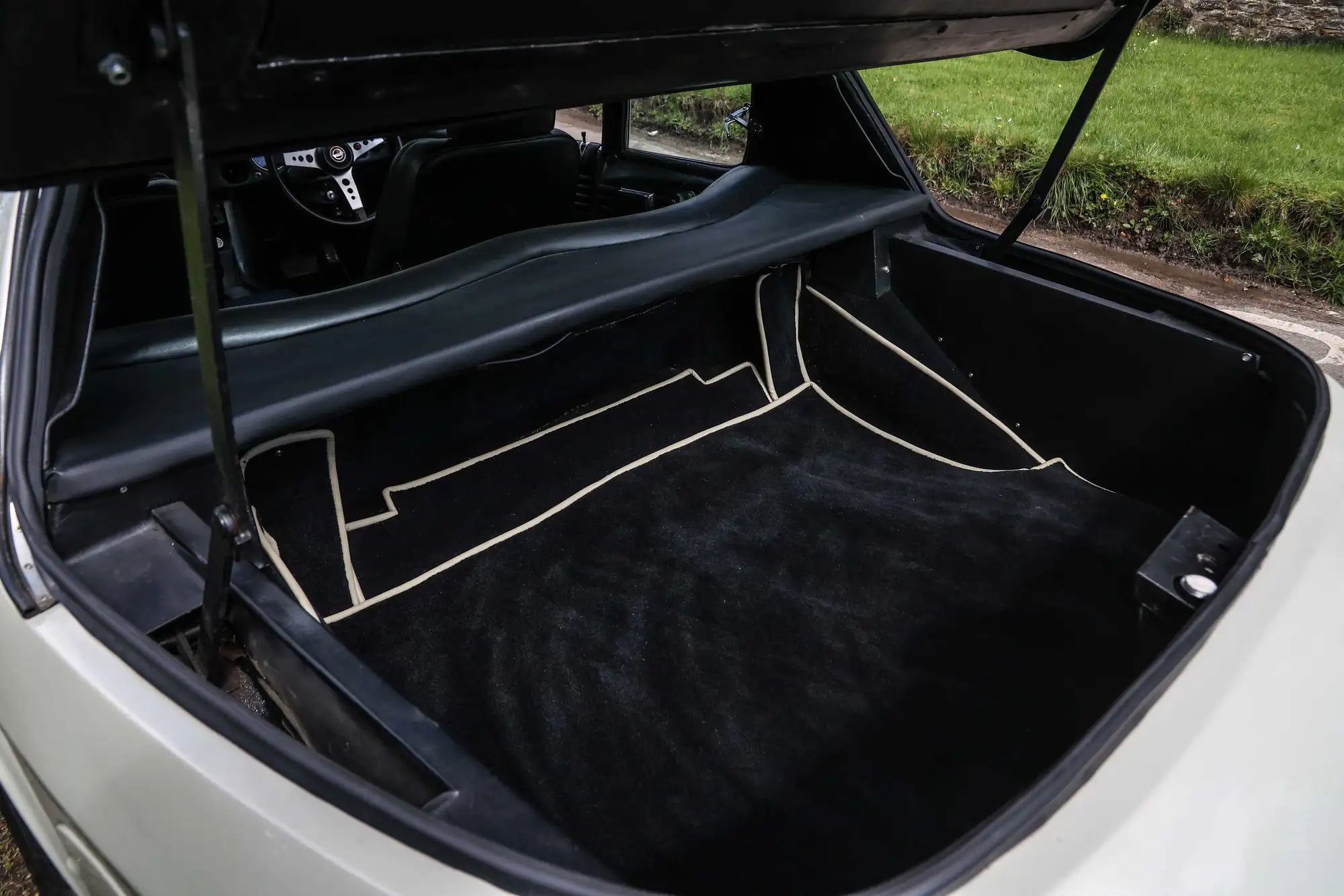 1970 Jensen Interceptor II-For Sale