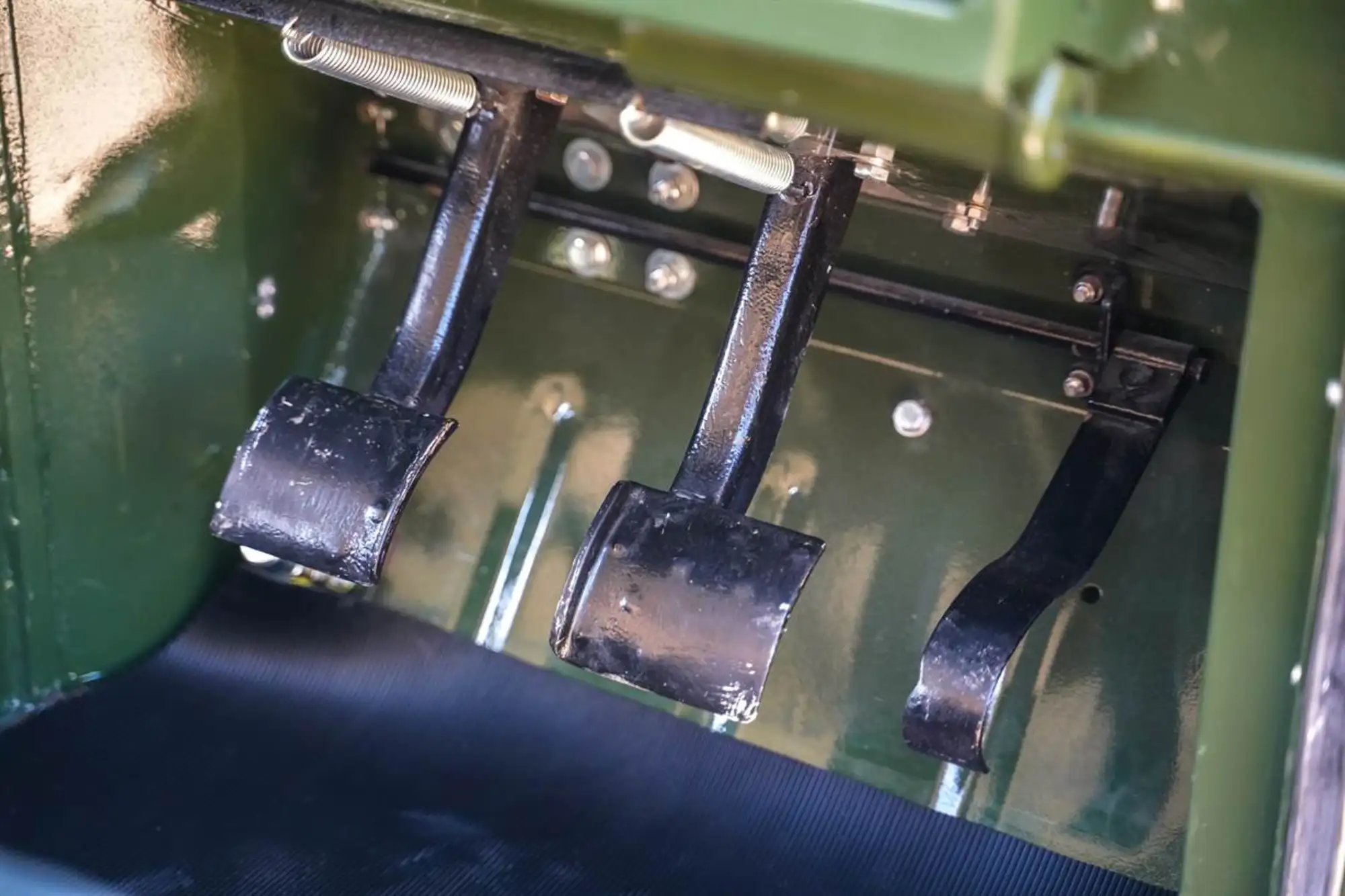 1960 Land Rover Series II 88''-Sold