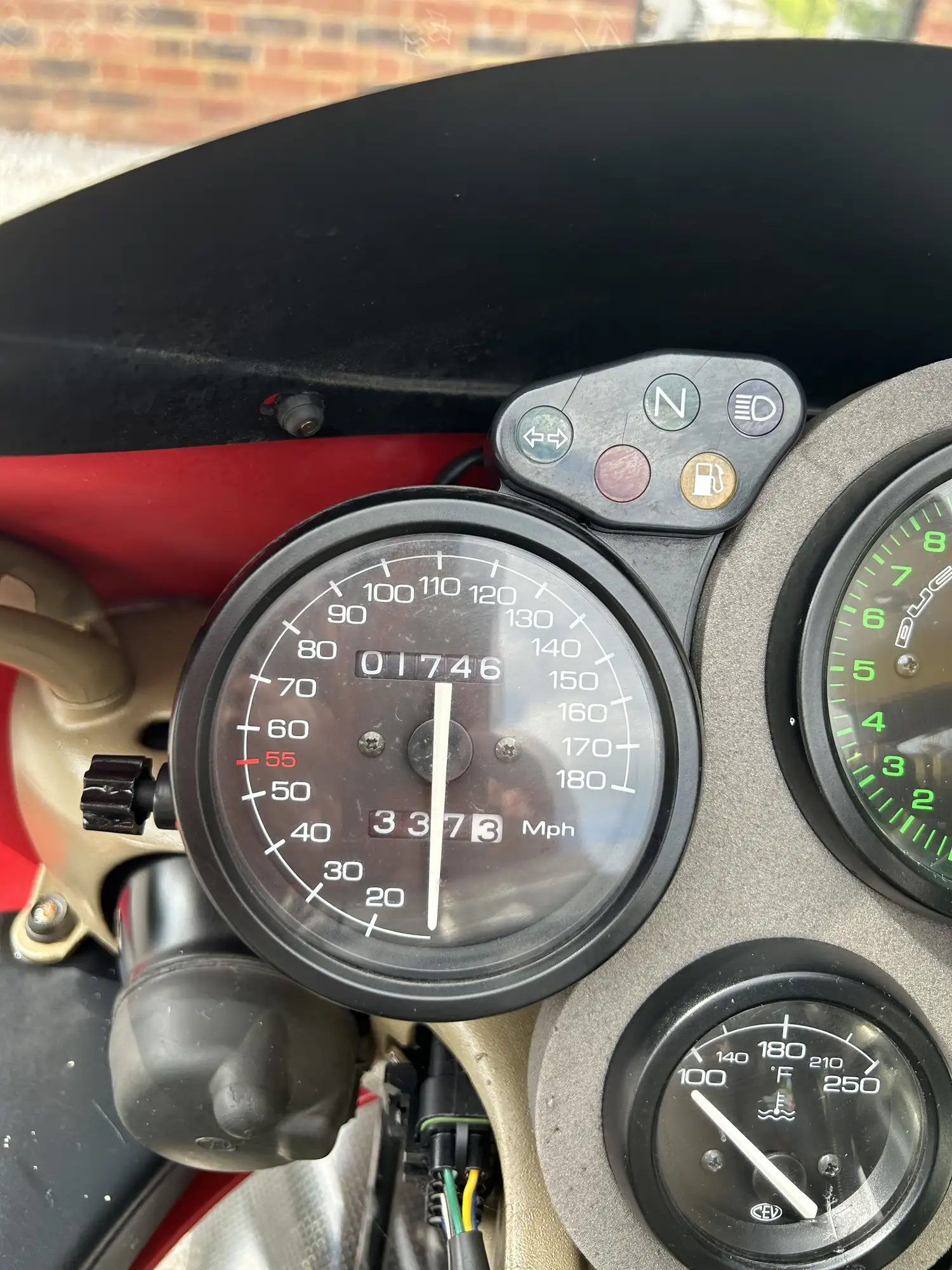 2000 Ducati 916 Carl Fogarty Replica 996cc-Sold