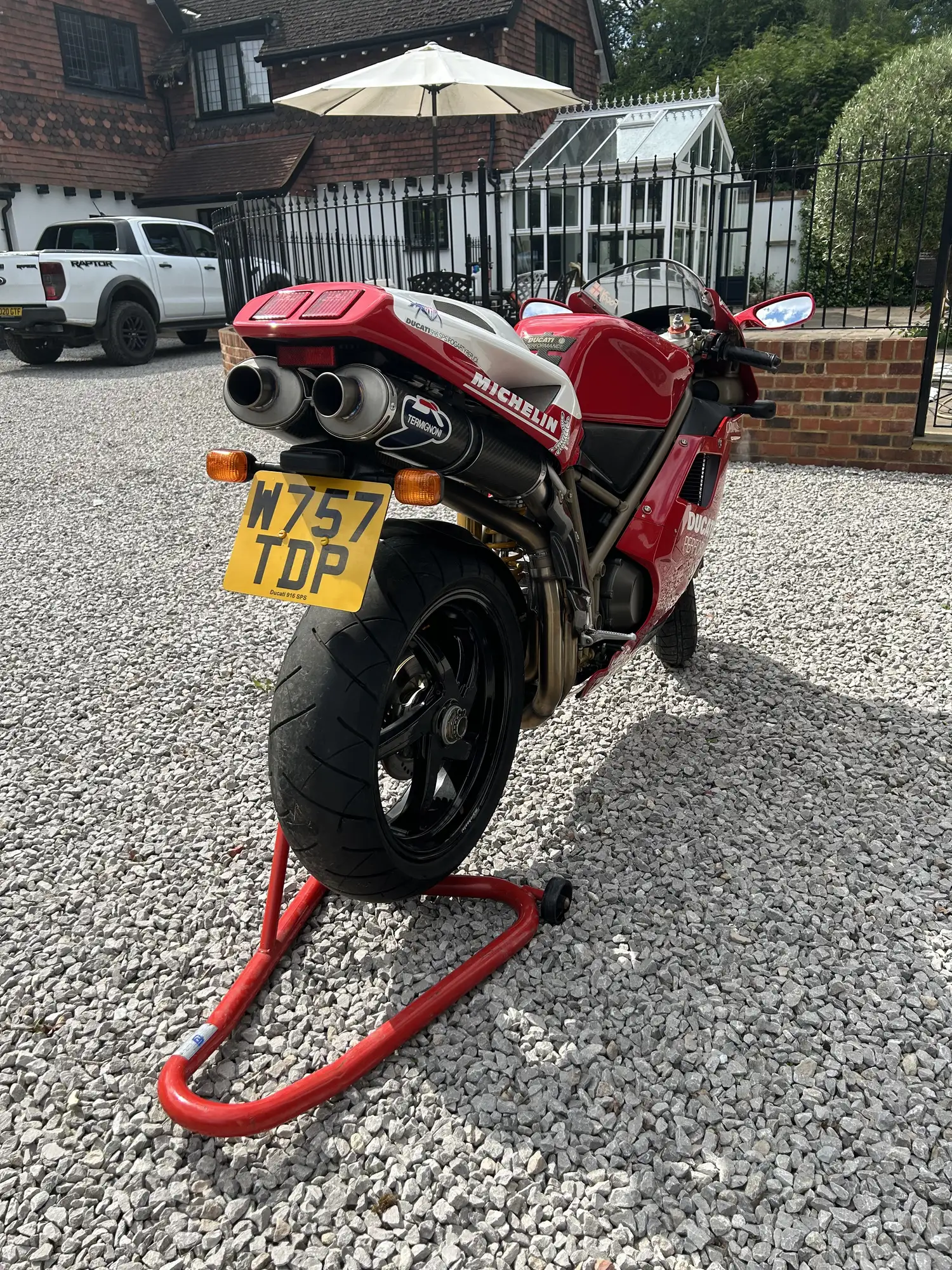 2000 Ducati 916 Carl Fogarty Replica 996cc-Sold
