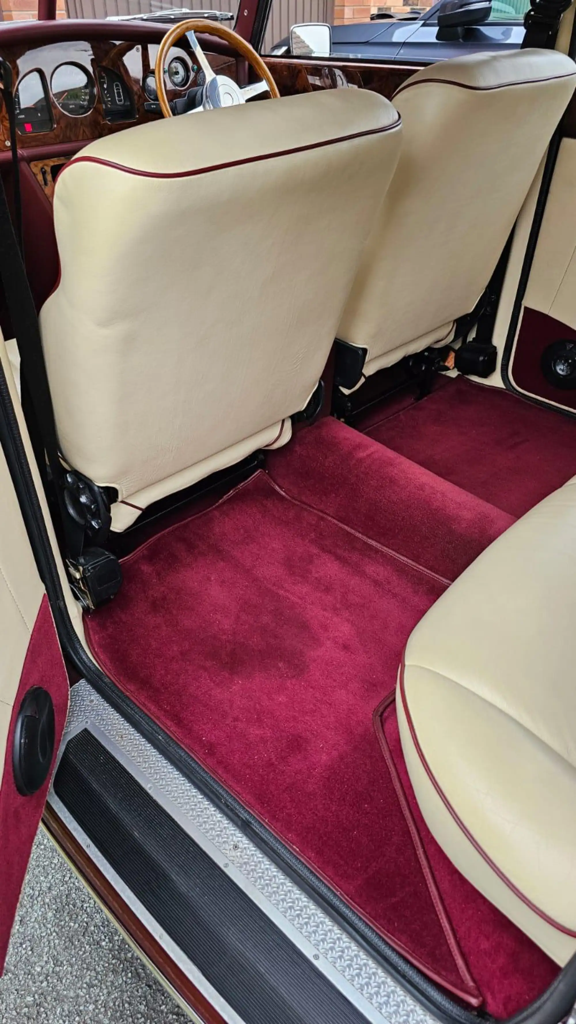 Royale Windsor Landaulet 3.0 V6-Sold