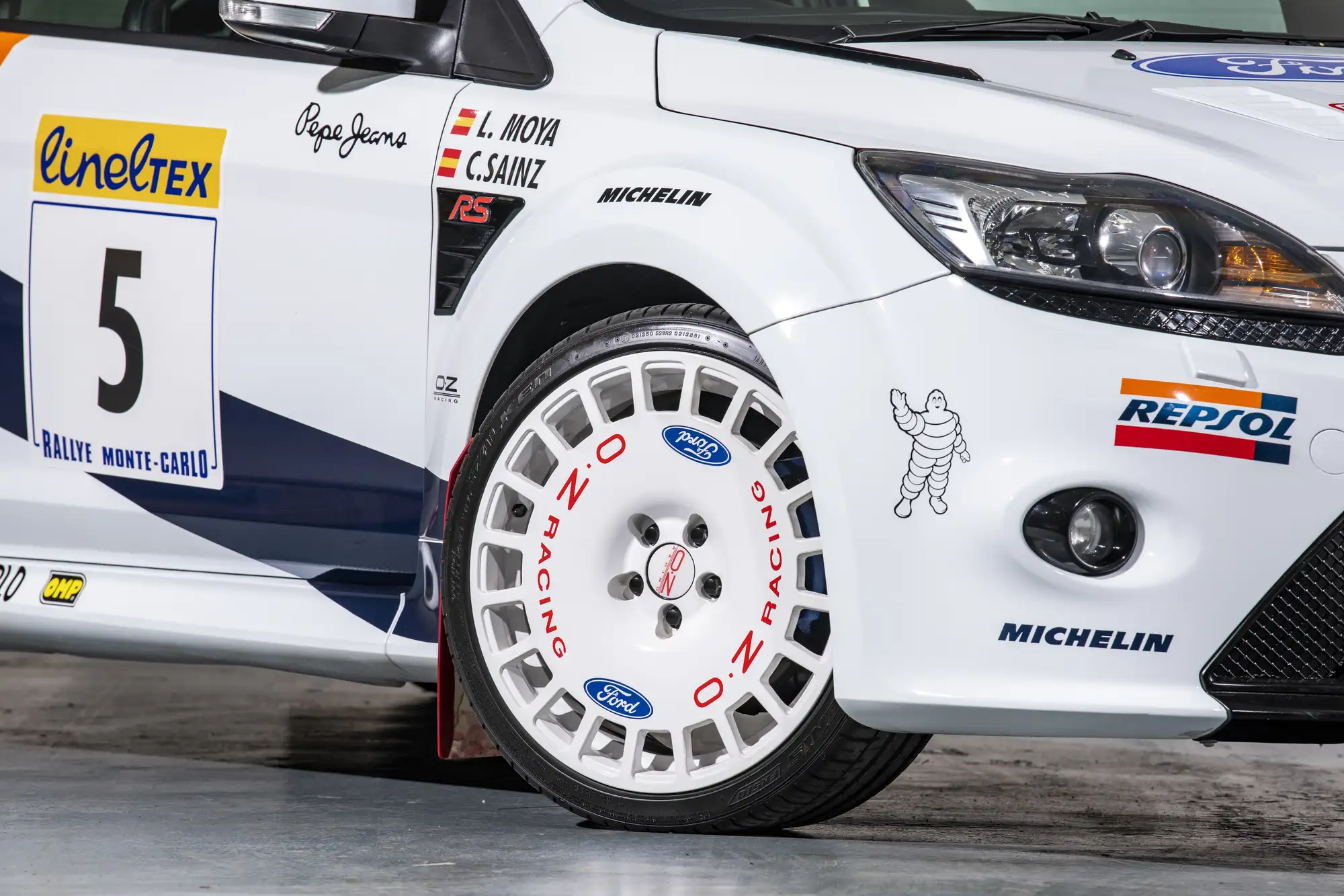 2010 Ford Focus RS Mk2-Sold