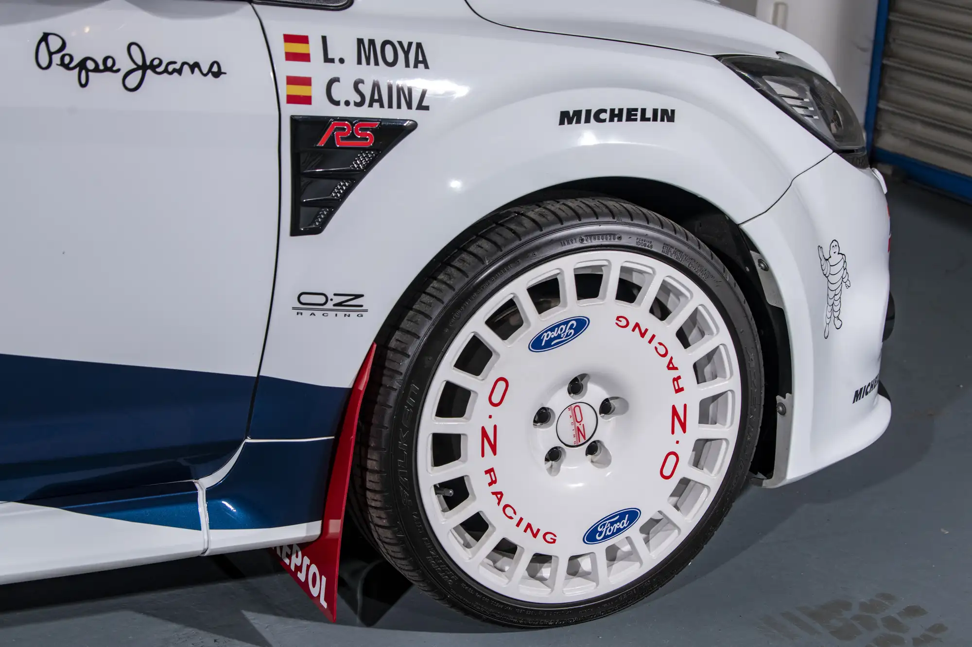 2010 Ford Focus RS Mk2-Sold