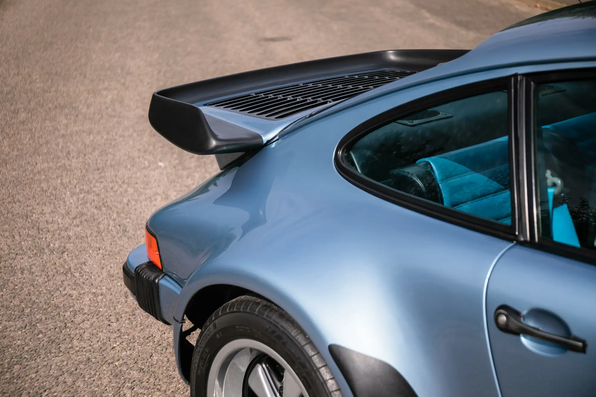 1985 Porsche 911 (930) 3.3 Turbo-Sold