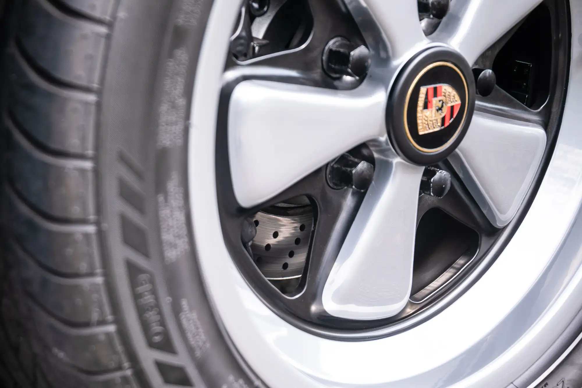 1985 Porsche 911 (930) 3.3 Turbo-Sold