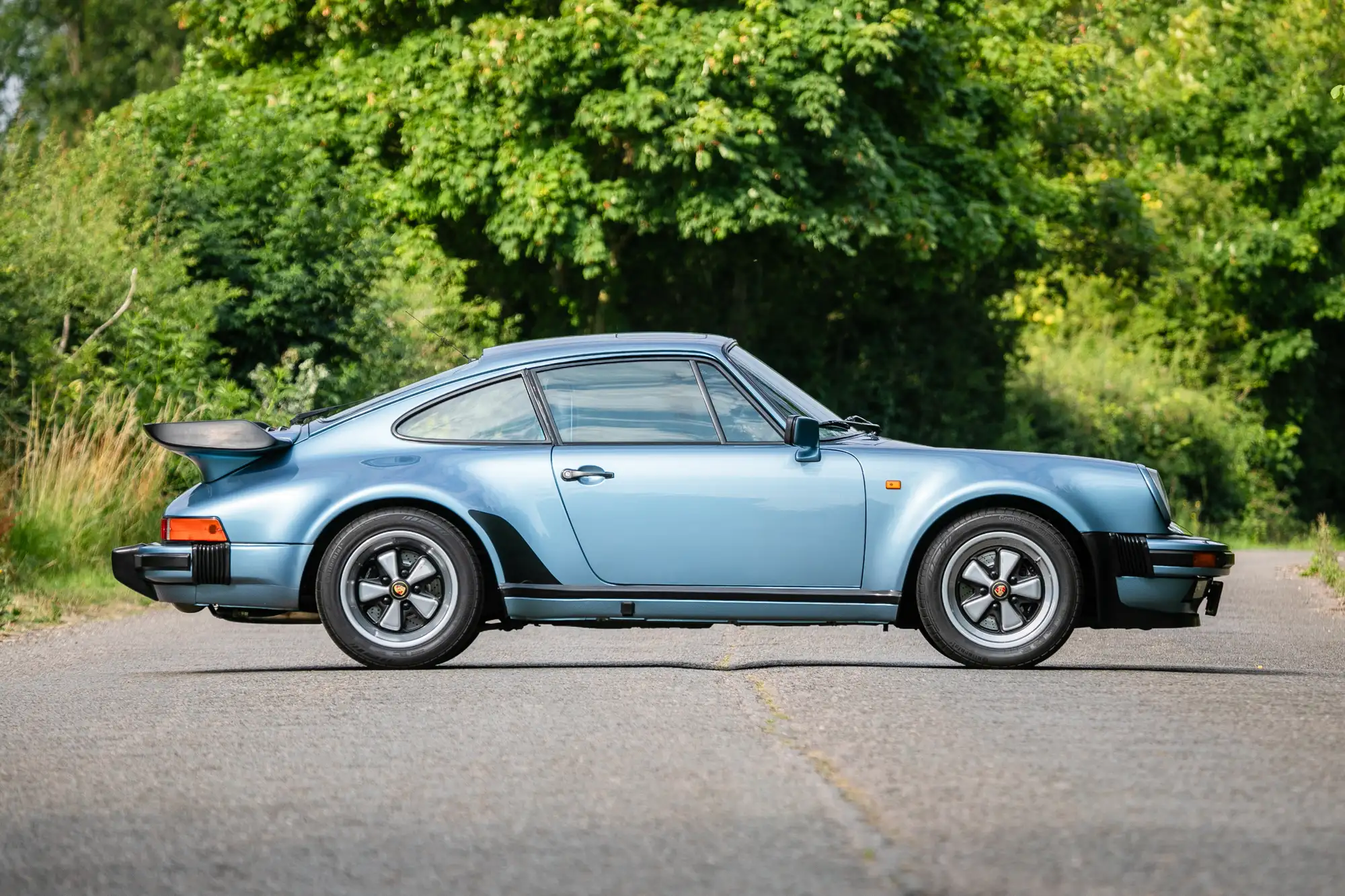 1985 Porsche 911 (930) 3.3 Turbo-Sold