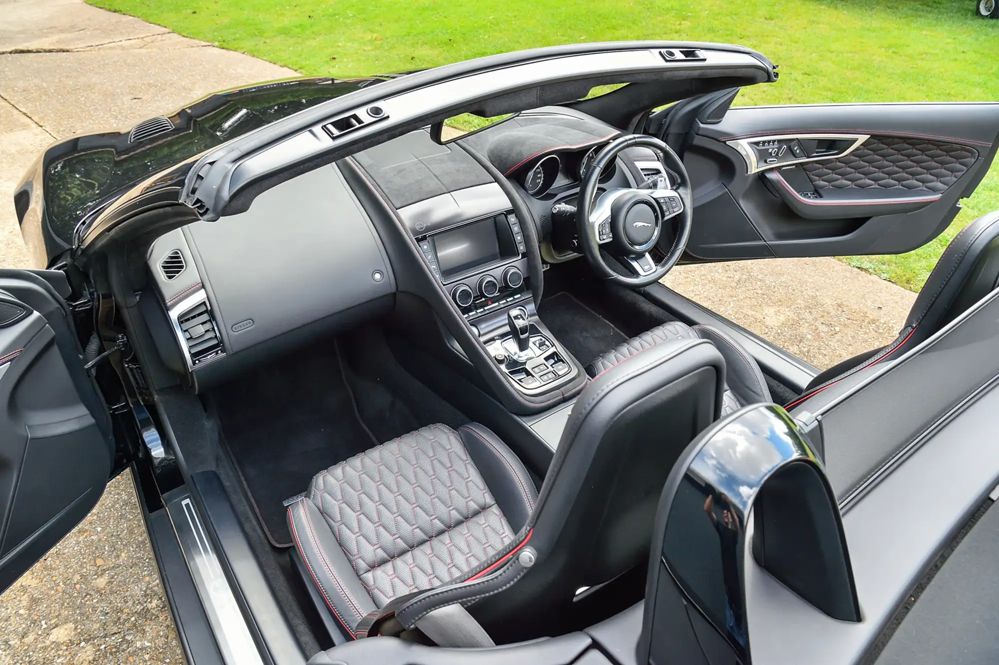 2017 Jaguar F-Type 5.0-litre V8 SVR Convertible -For Sale