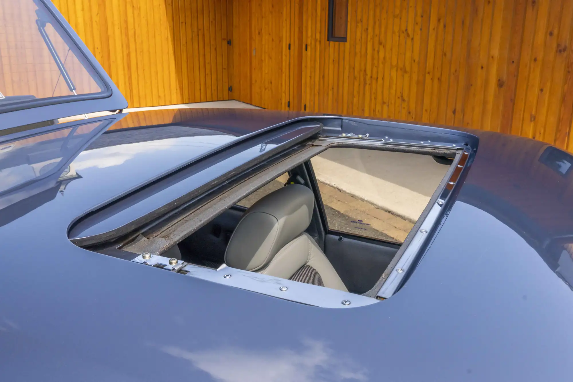 1987 Ford Capri 2.8 Injection-Sold