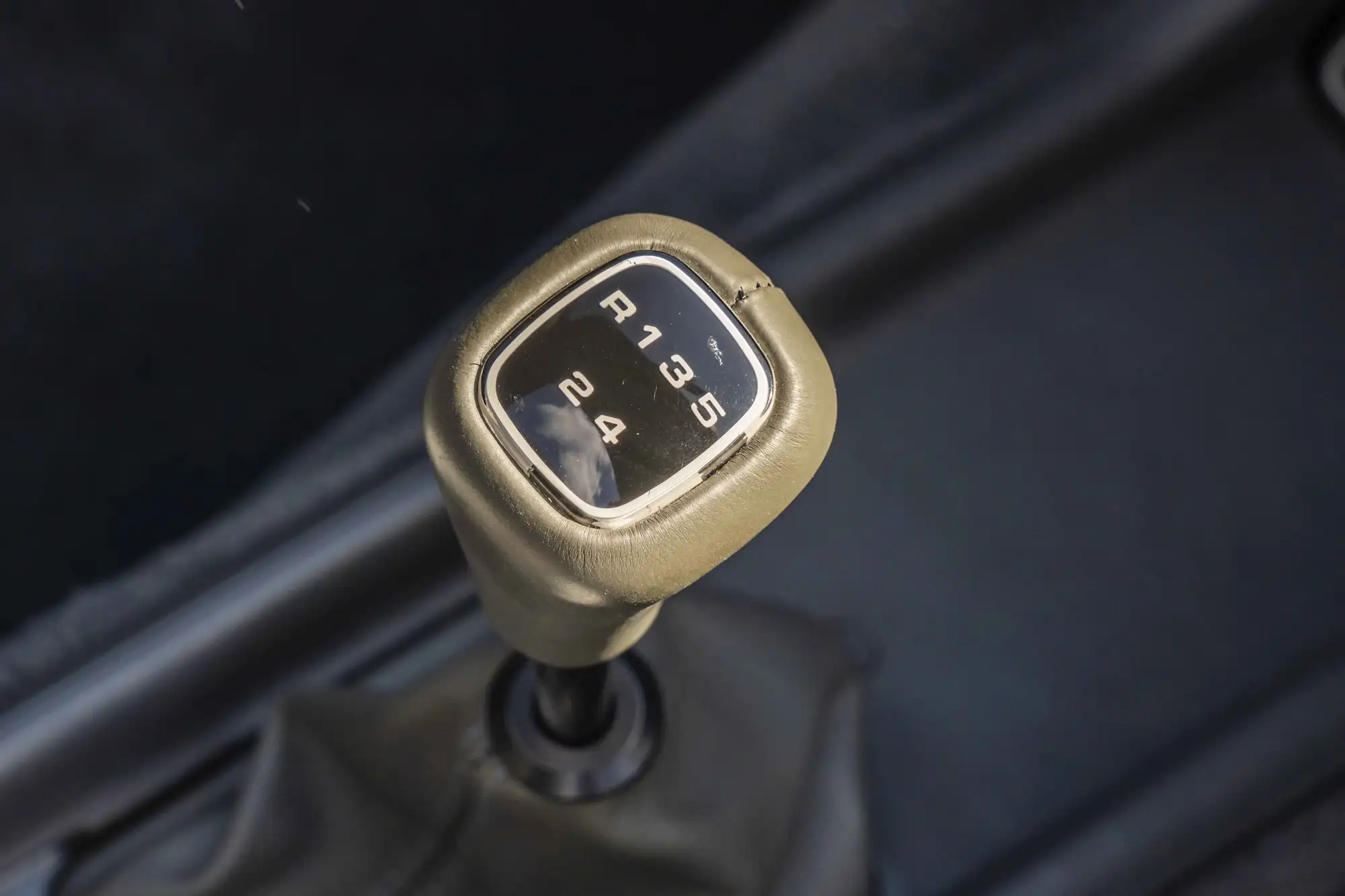 1987 Ford Capri 2.8 Injection-Sold