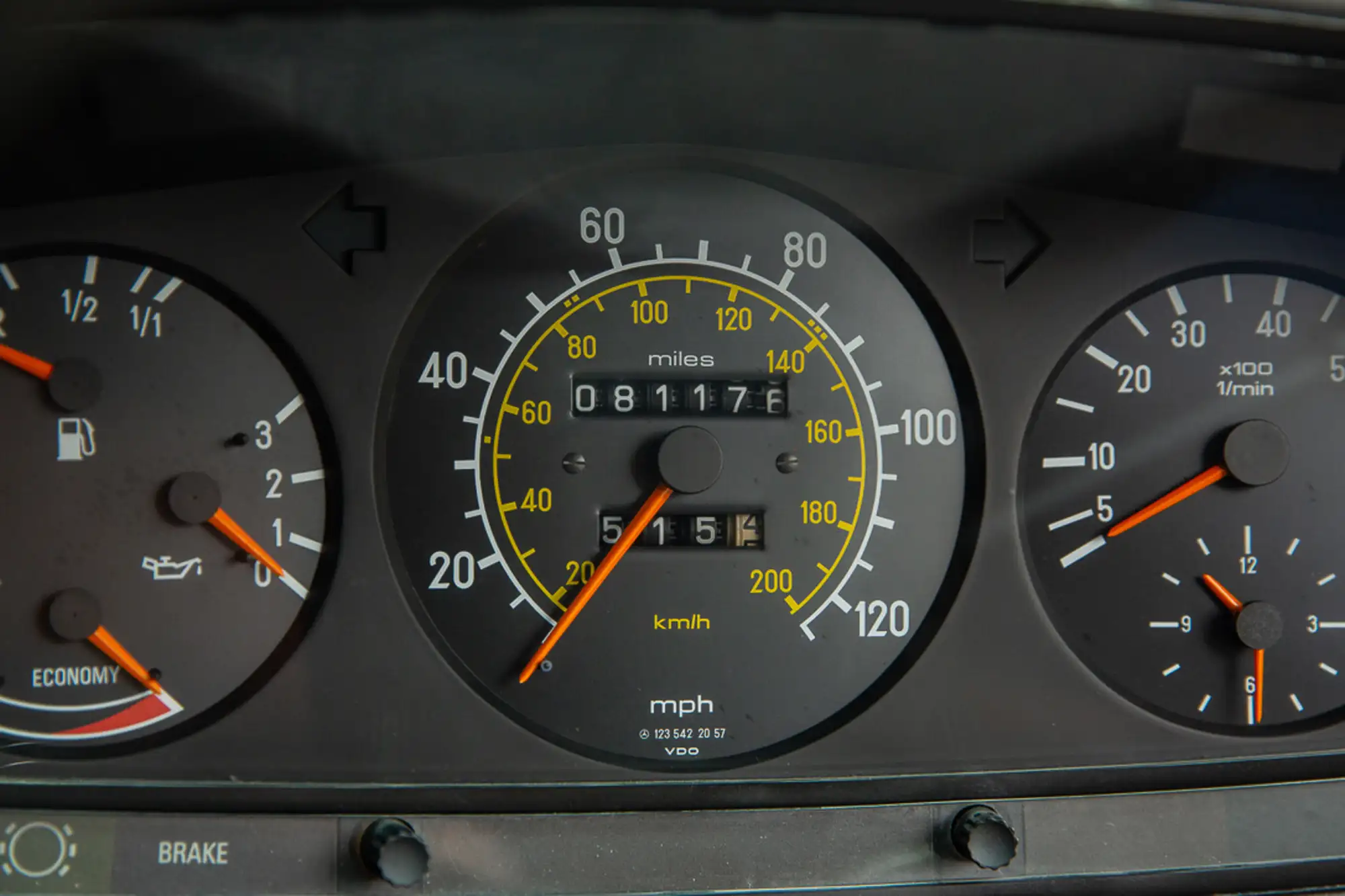 1985 Mercedes-Benz 230E (W123) Saloon-Sold