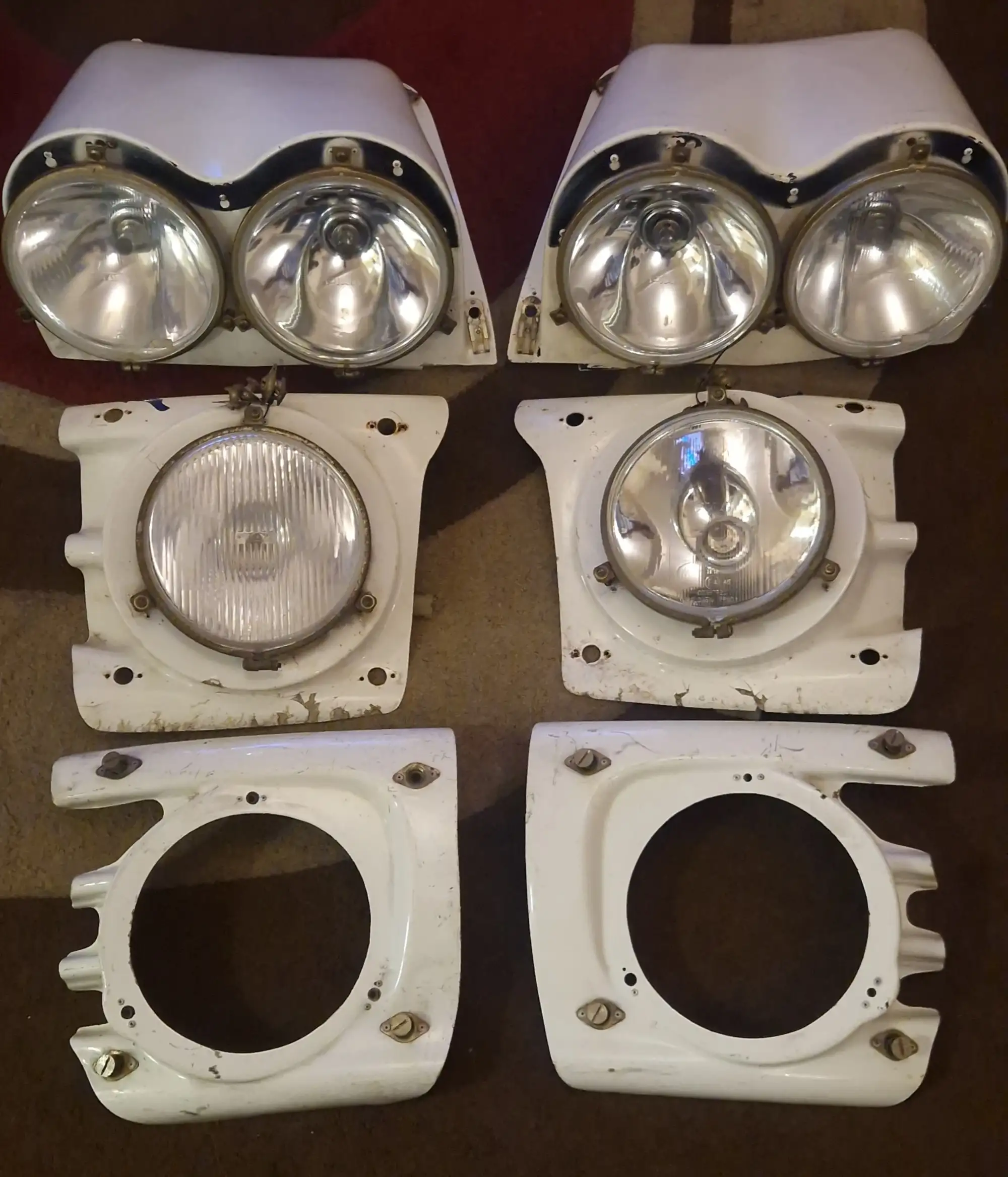 A Set of Subaru Impreza Prodrive PIAA 92-20 Lamps-Sold