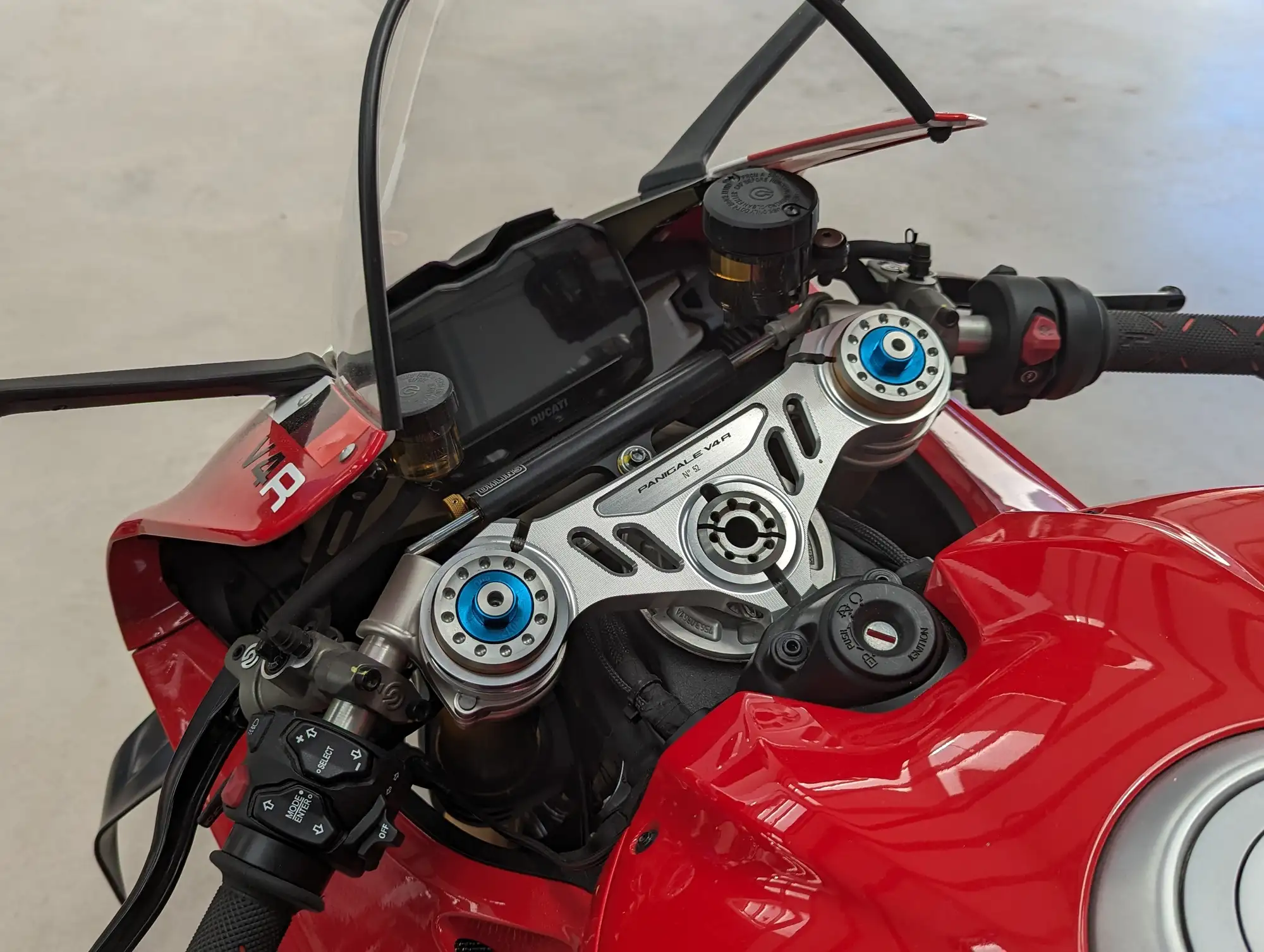 2023 Ducati Panigale V4R 998cc-For Sale