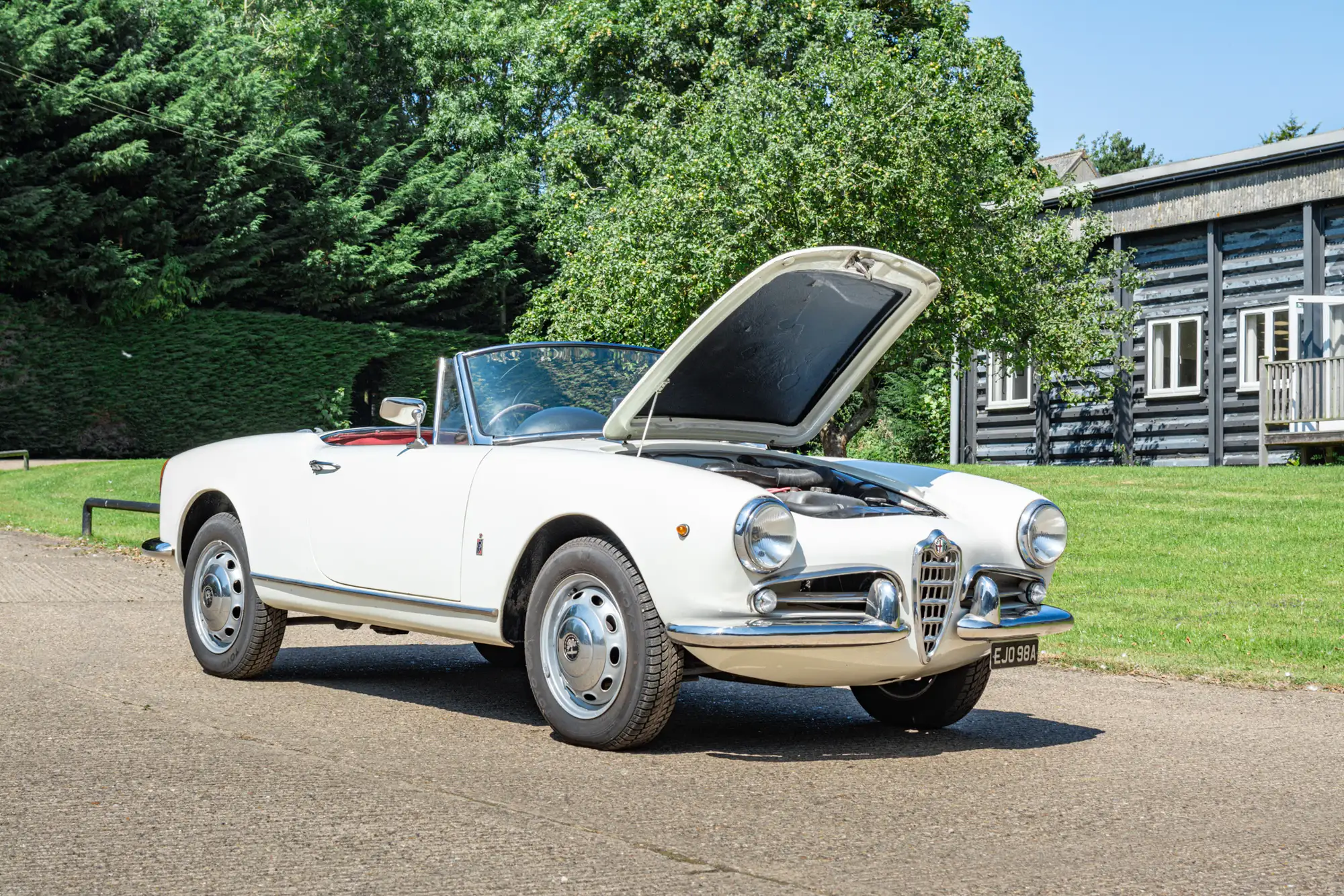 1963 Alfa Romeo Giulia Spider 1600-Sold