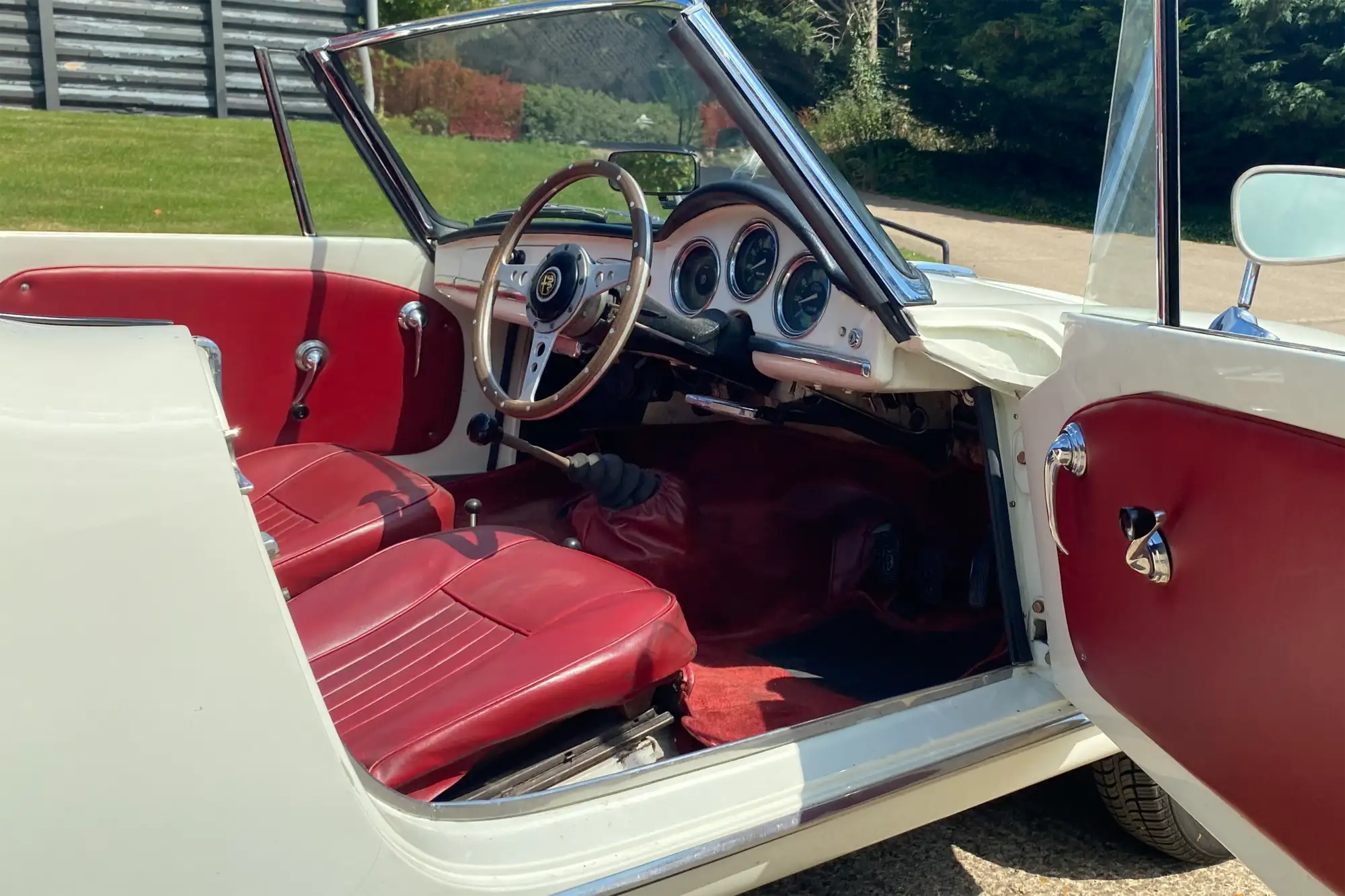 1963 Alfa Romeo Giulia Spider 1600-Sold