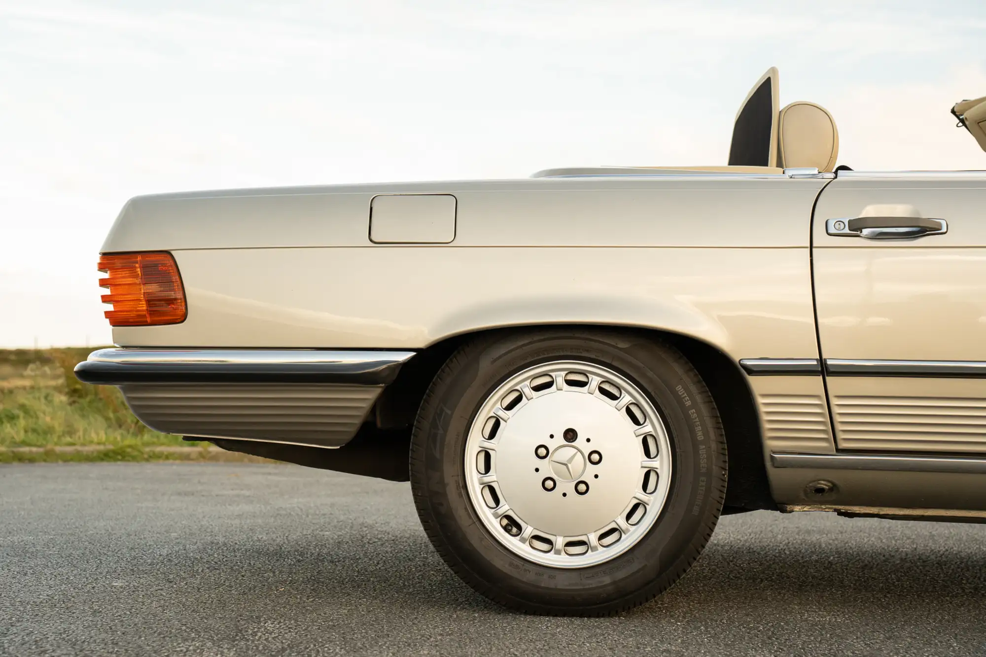 1989 Mercedes 300SL Automatic R107-Sold