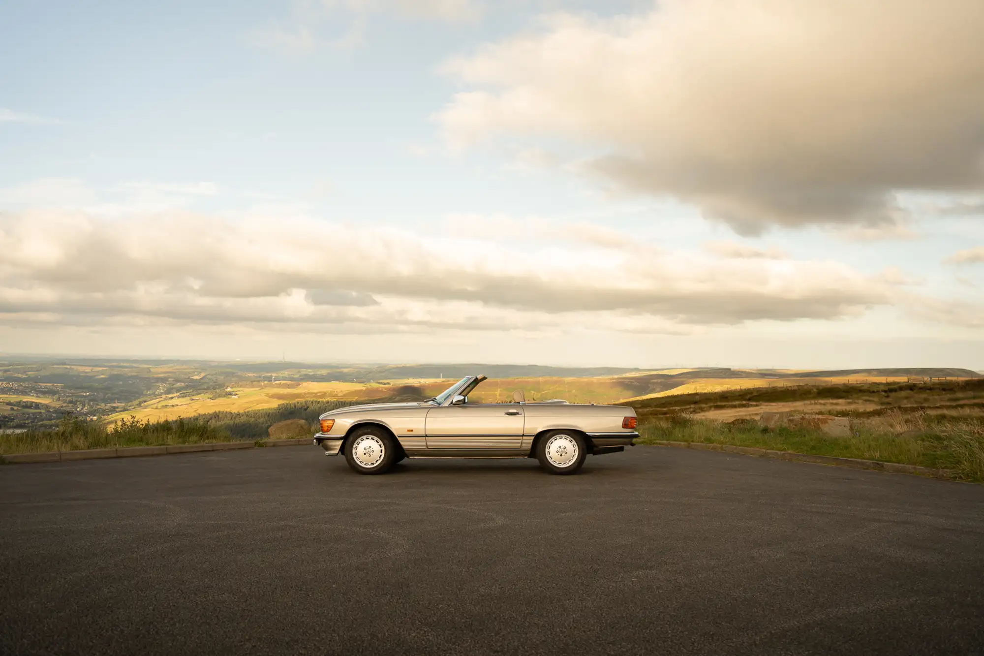 1989 Mercedes 300SL Automatic R107-Sold