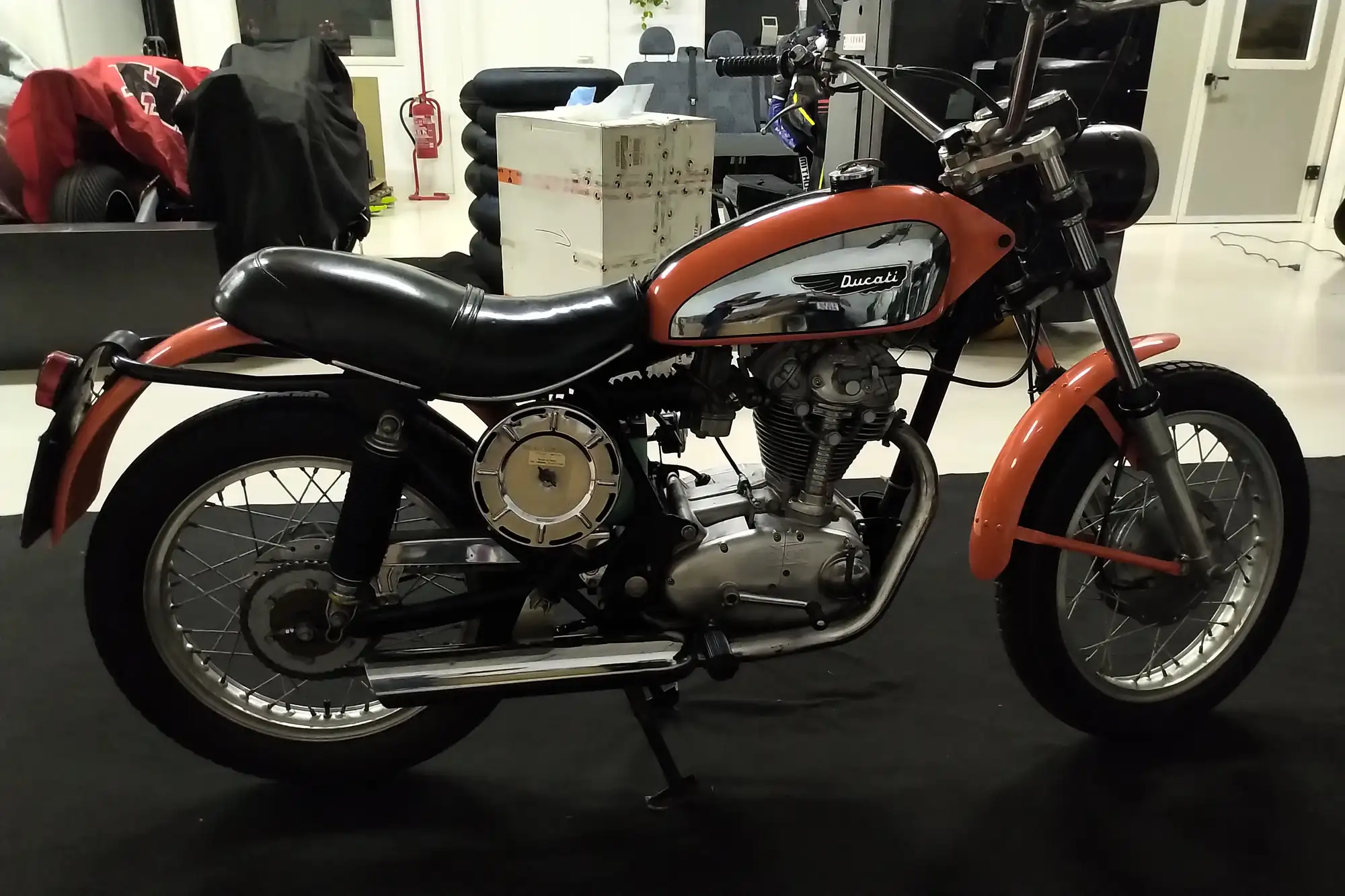 1971 Ducati Scrambler 350 340cc-Sold