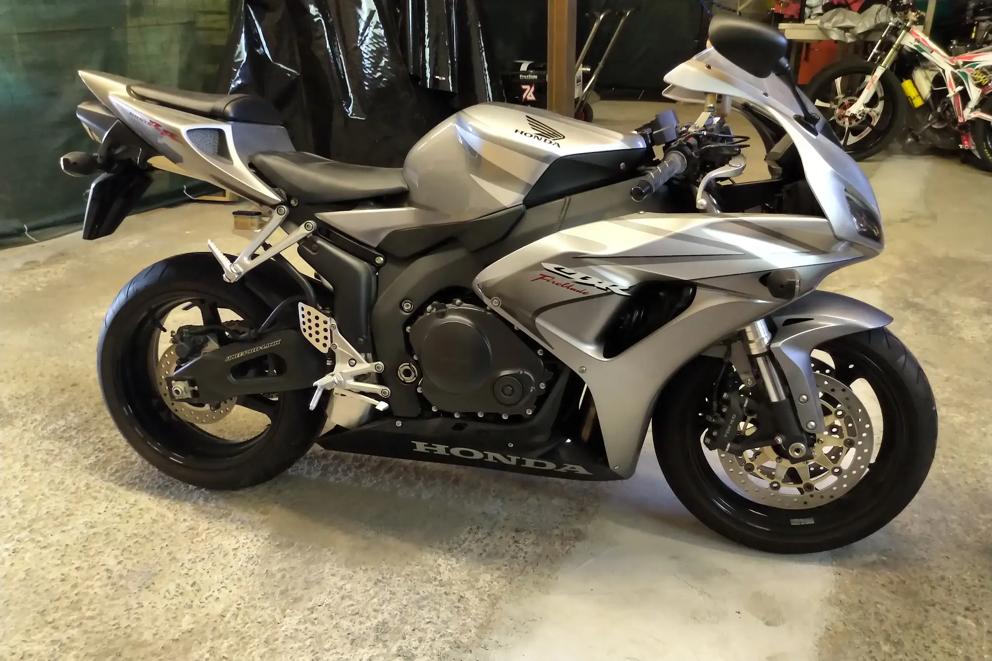2006 Honda Fireblade CBR1000RR 998cc-Sold