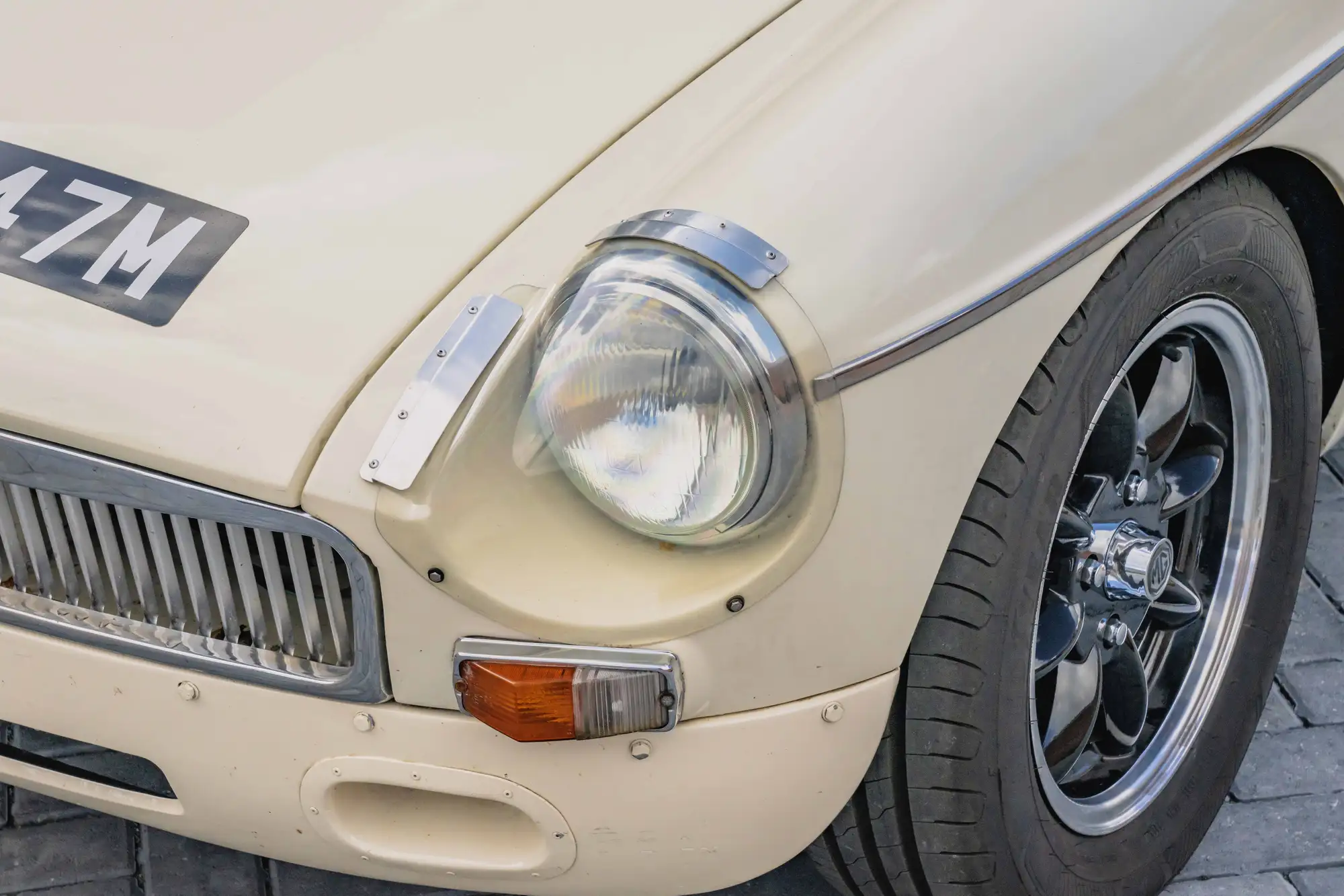 1973 MG B GT-Sold