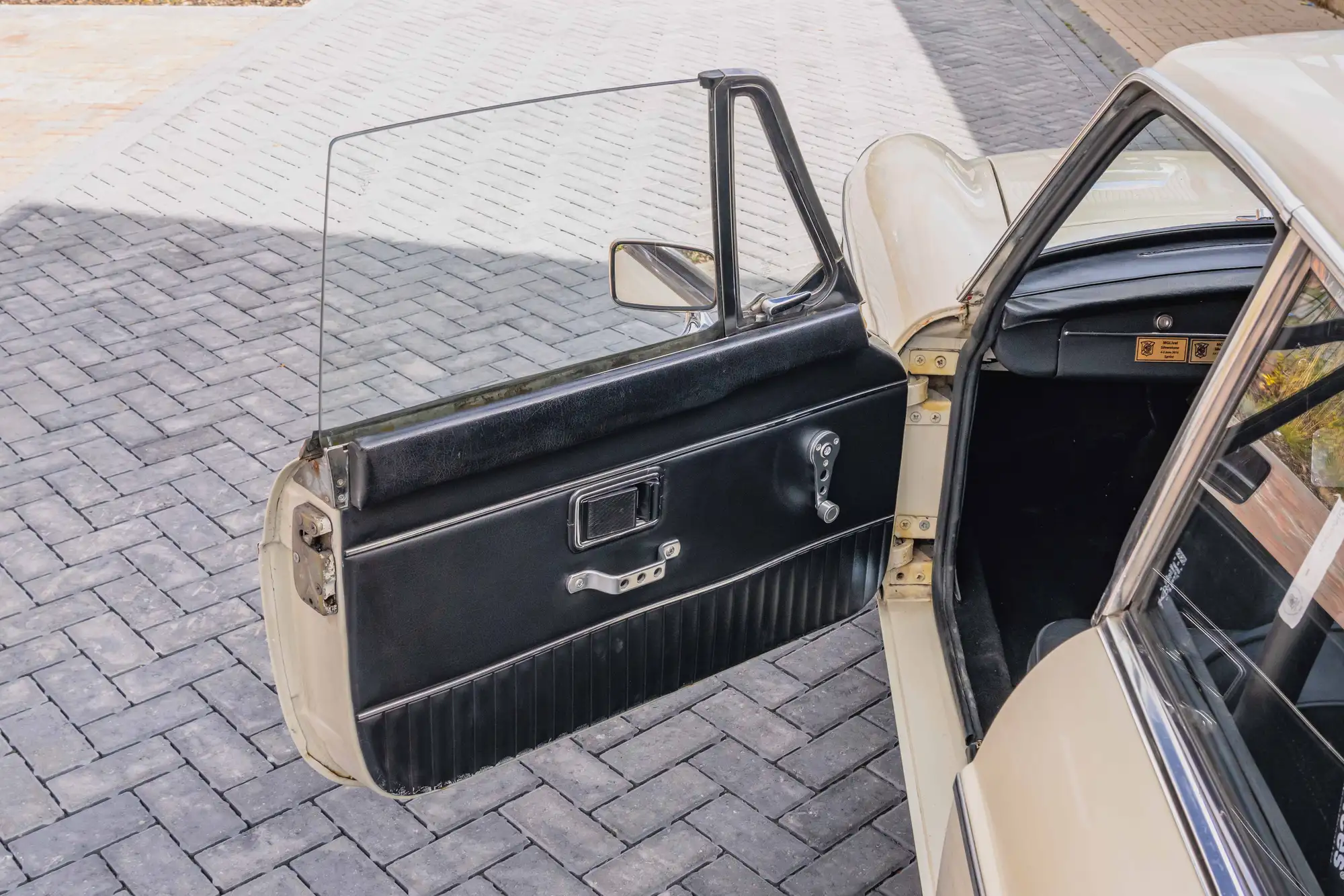 1973 MG B GT-Sold