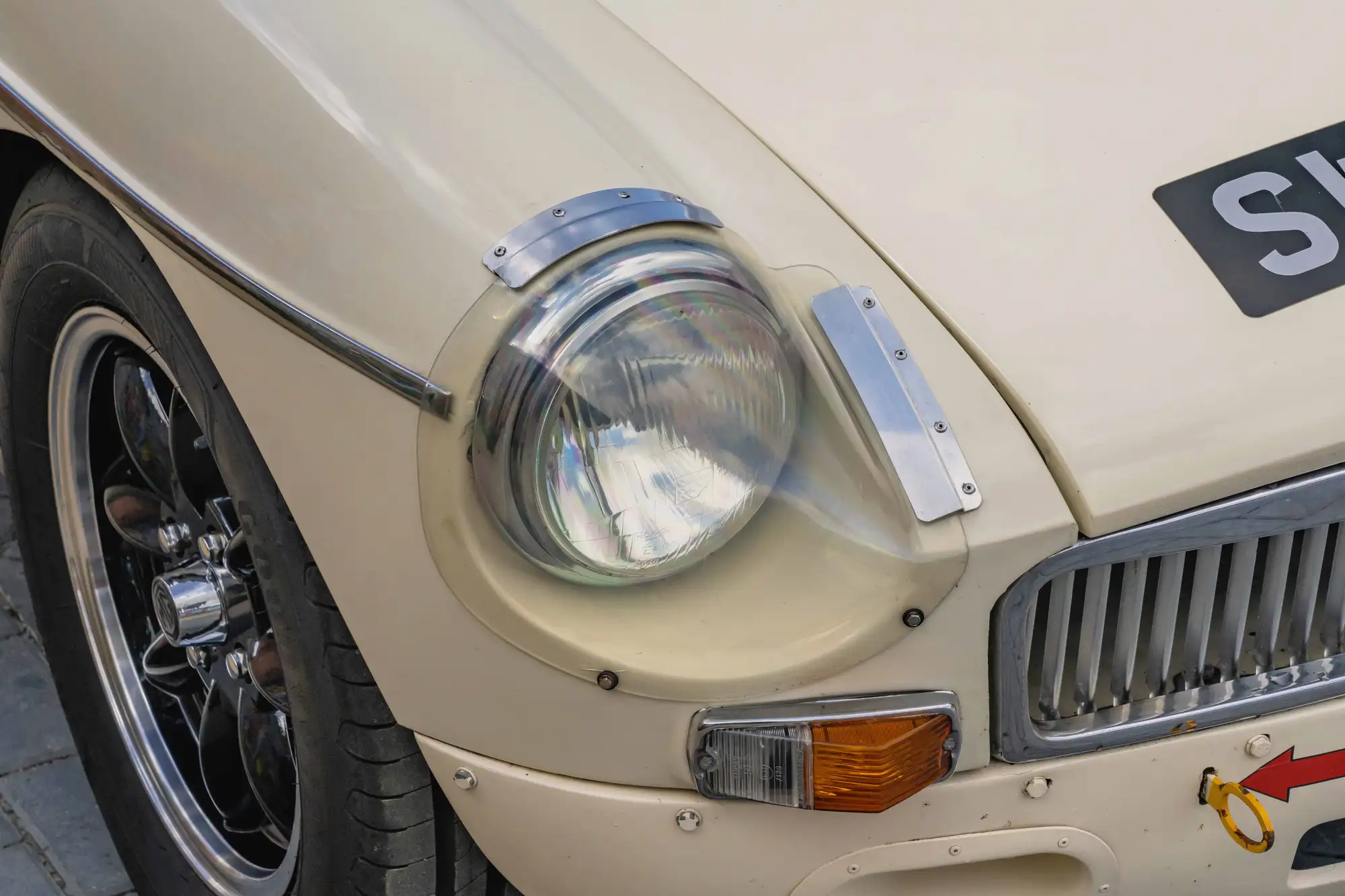 1973 MG B GT-Sold