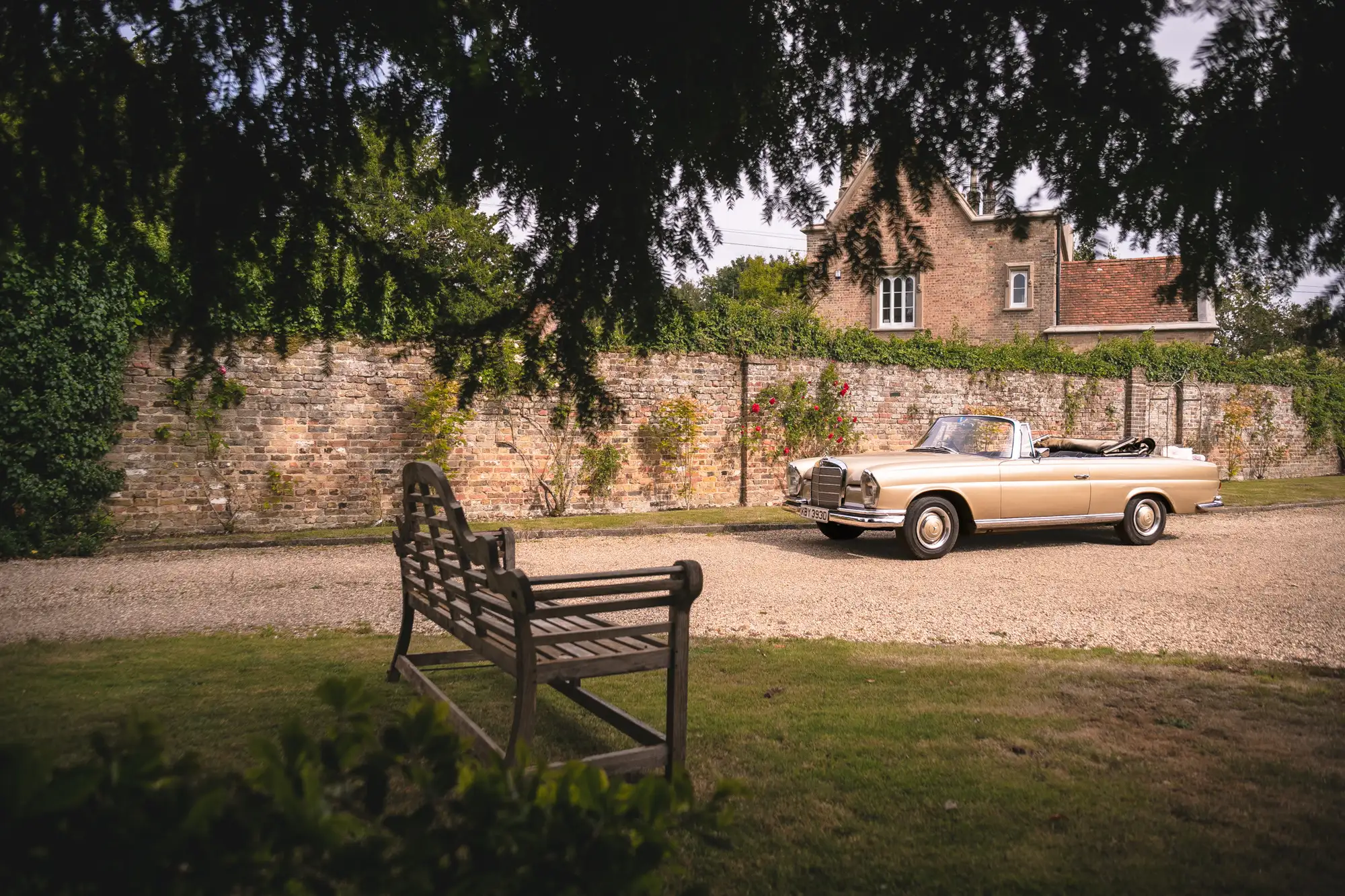 1966 Mercedes-Benz 250SE Cabriolet-Sold